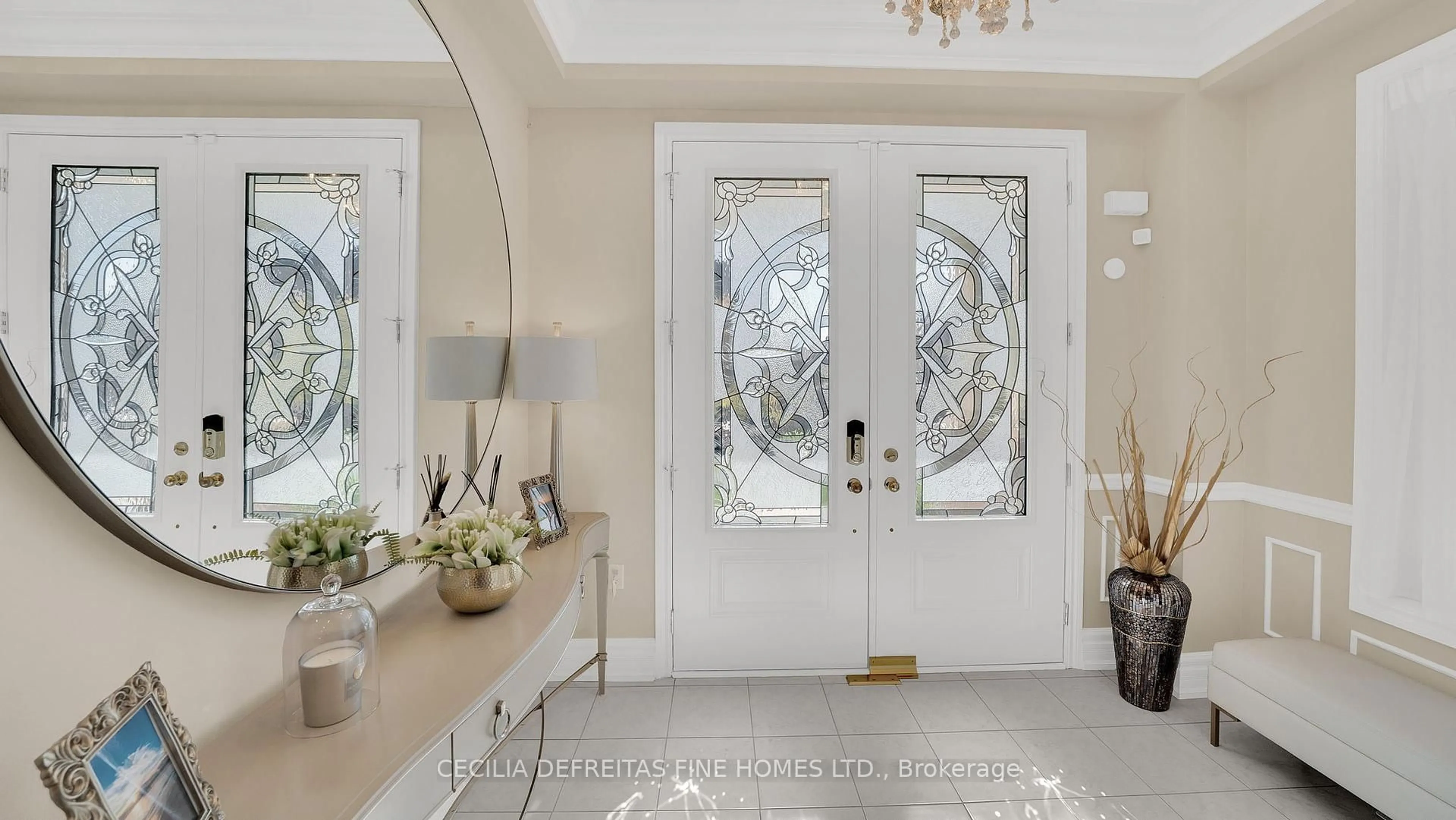 Indoor entryway for 6 Orwell Dr, Vaughan Ontario L4H 4P7