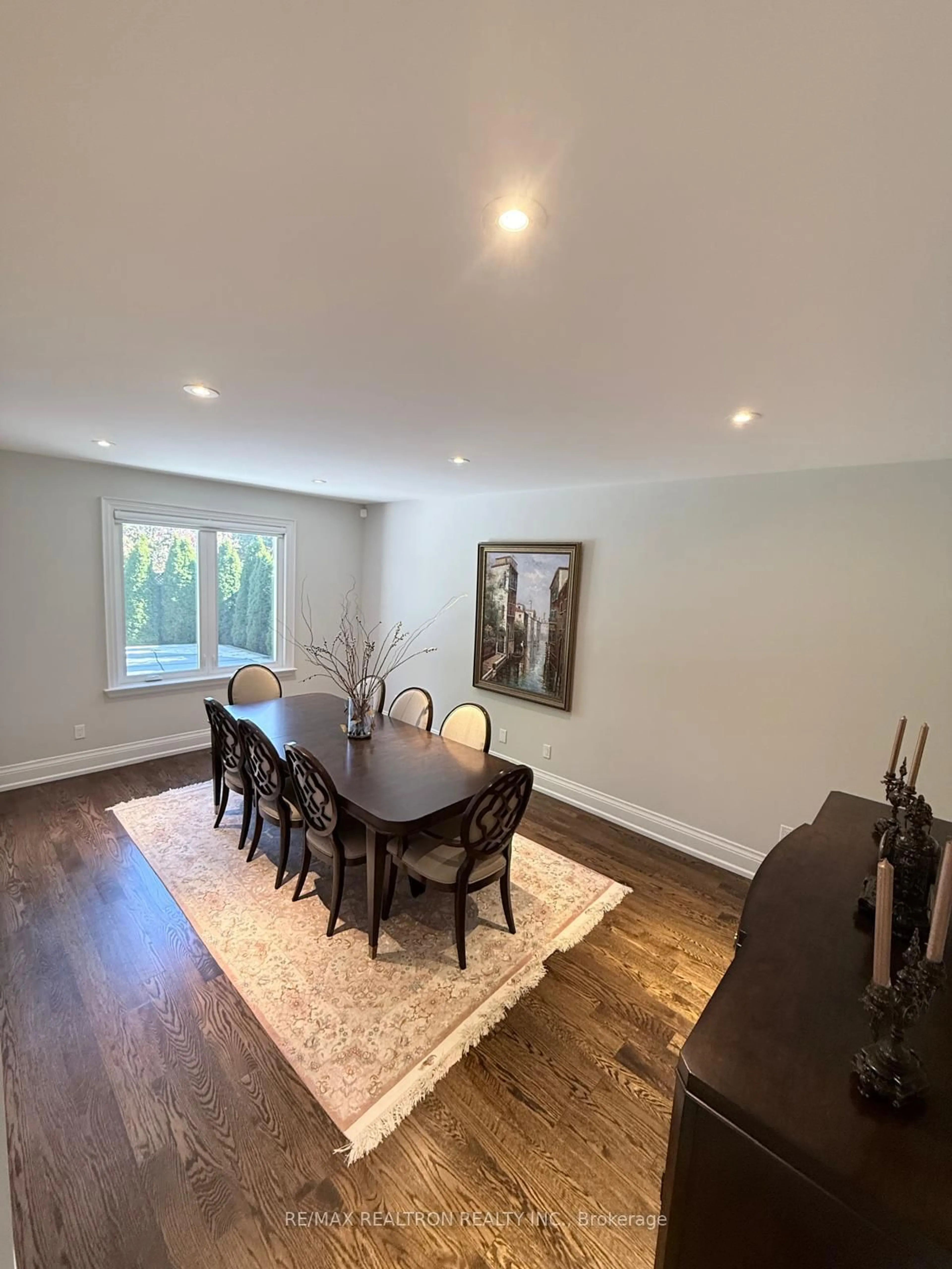 Dining room, wood/laminate floor for 150 Newport Sq, Vaughan Ontario L4J 7N5