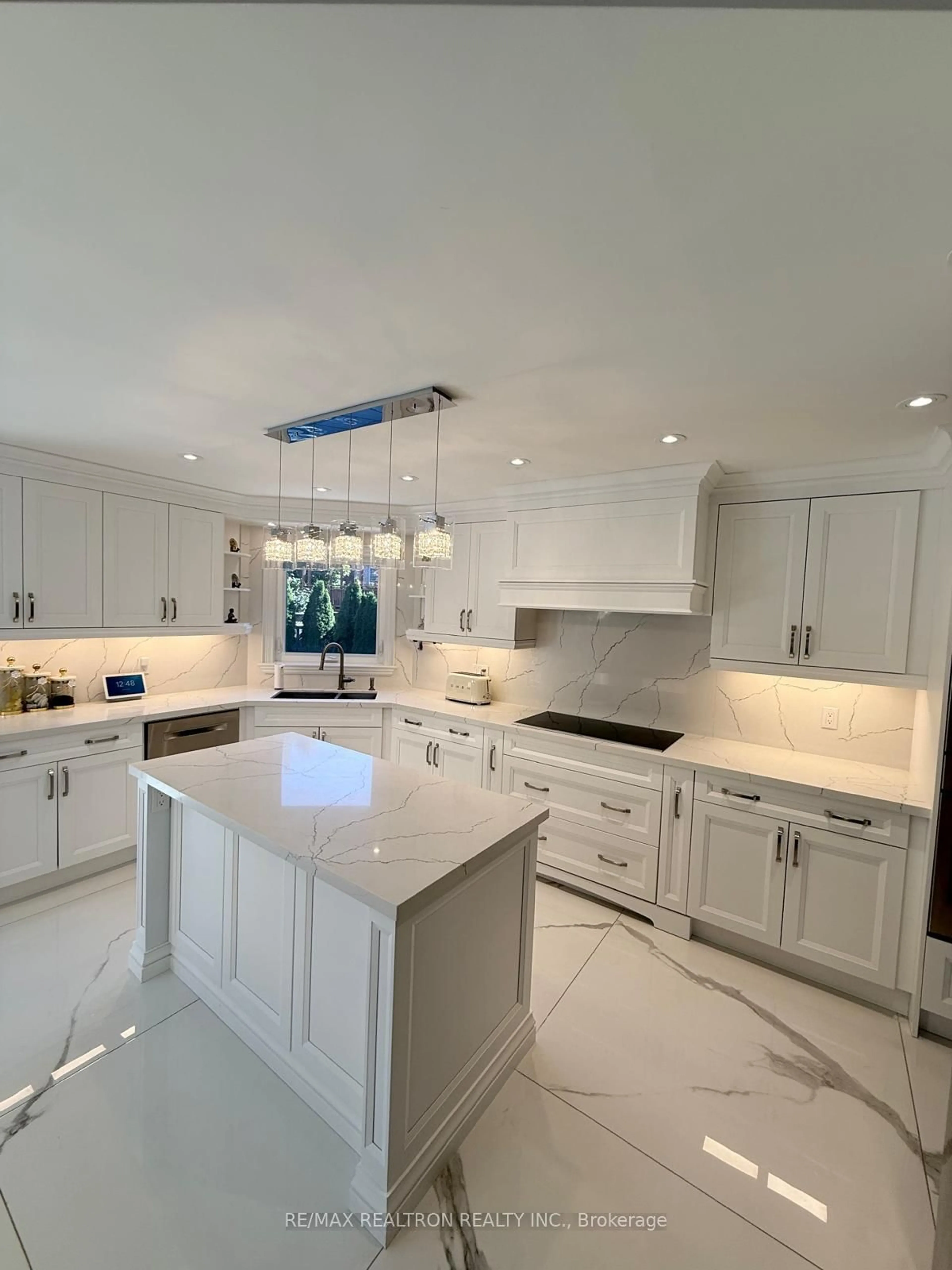 Contemporary kitchen, ceramic/tile floor for 150 Newport Sq, Vaughan Ontario L4J 7N5