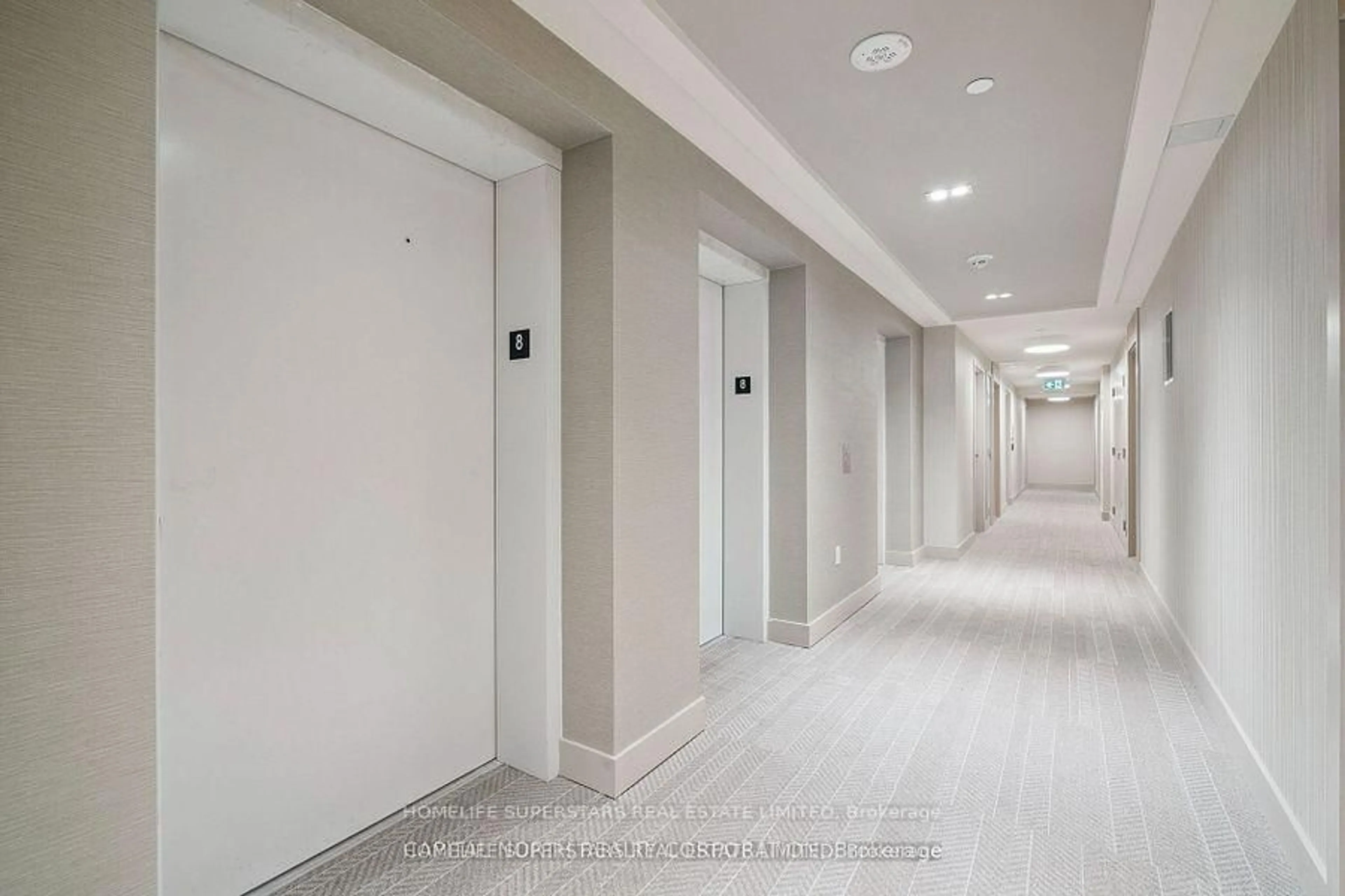 Indoor foyer for 8960 JANE St #2302, Vaughan Ontario L4K 0N9