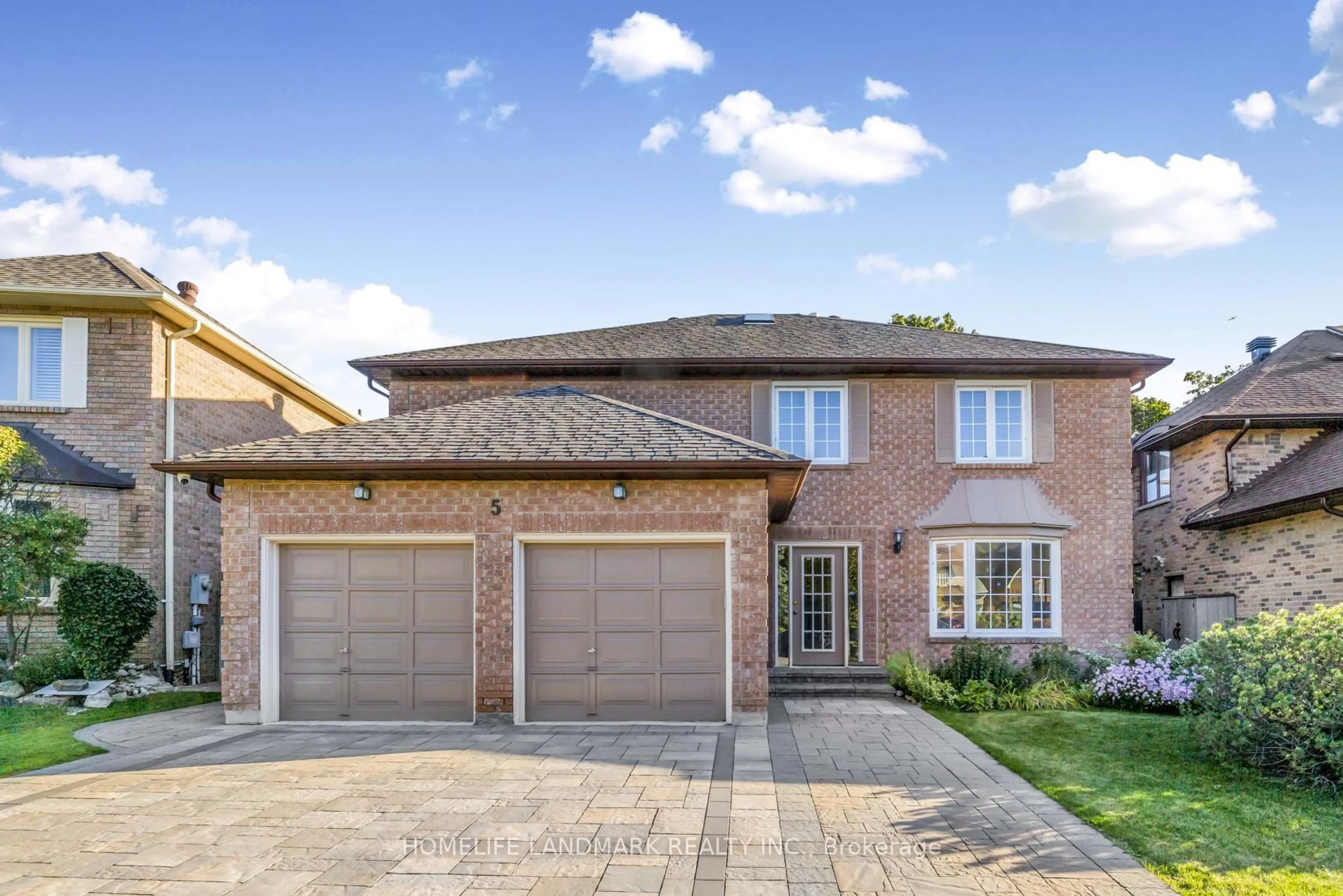Home with brick exterior material, street for 5 Belinda Crt, Richmond Hill Ontario L4C 8R7