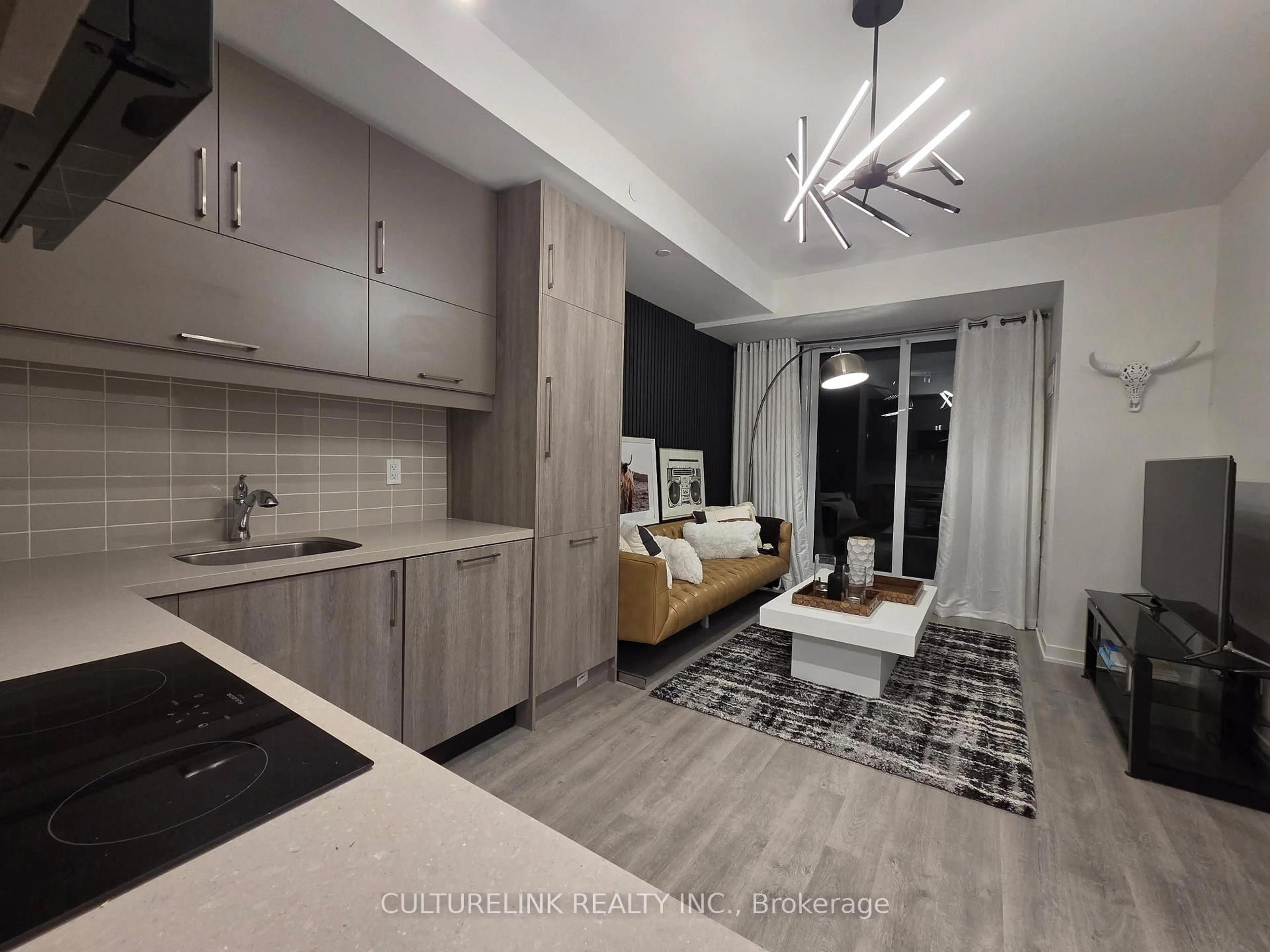 Open concept kitchen, unknown for 292 Verdale Crossing #1516, Markham Ontario L6G 0H6