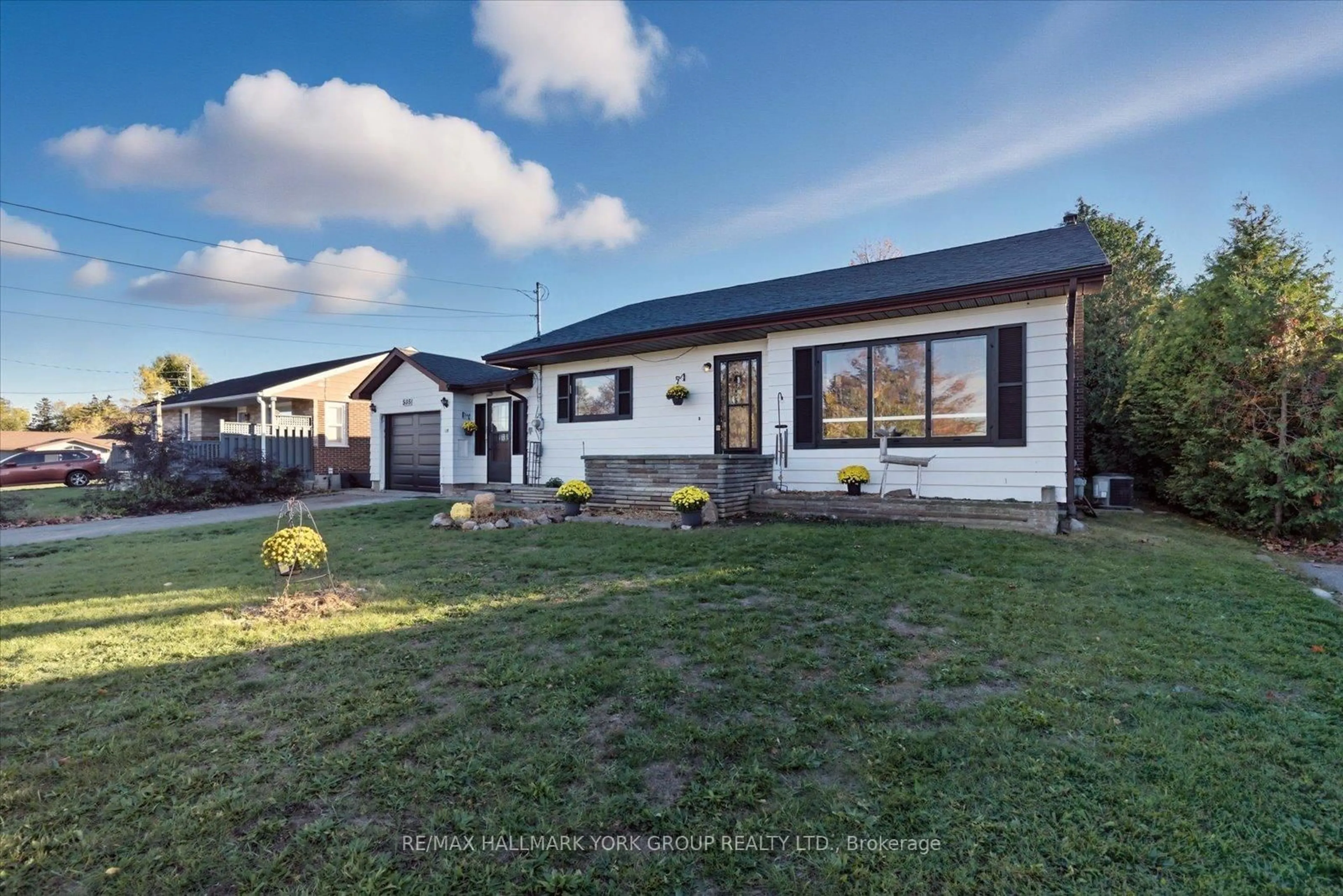 A pic from outside/outdoor area/front of a property/back of a property/a pic from drone, street for 535 North St, Brock Ontario L0K 1A0