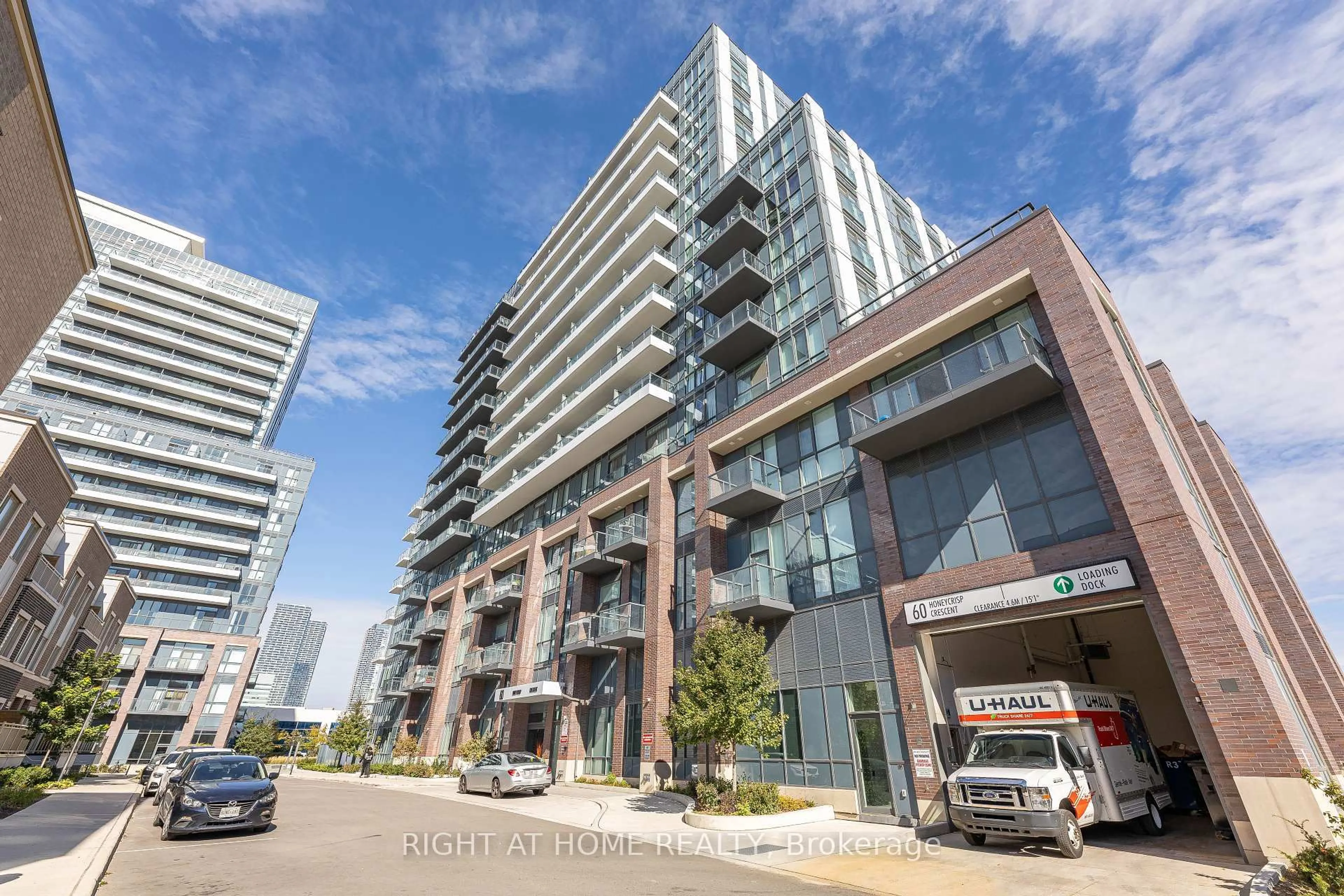 Patio, building for 60 Honeycrisp Cres #212, Vaughan Ontario L4K 0N5