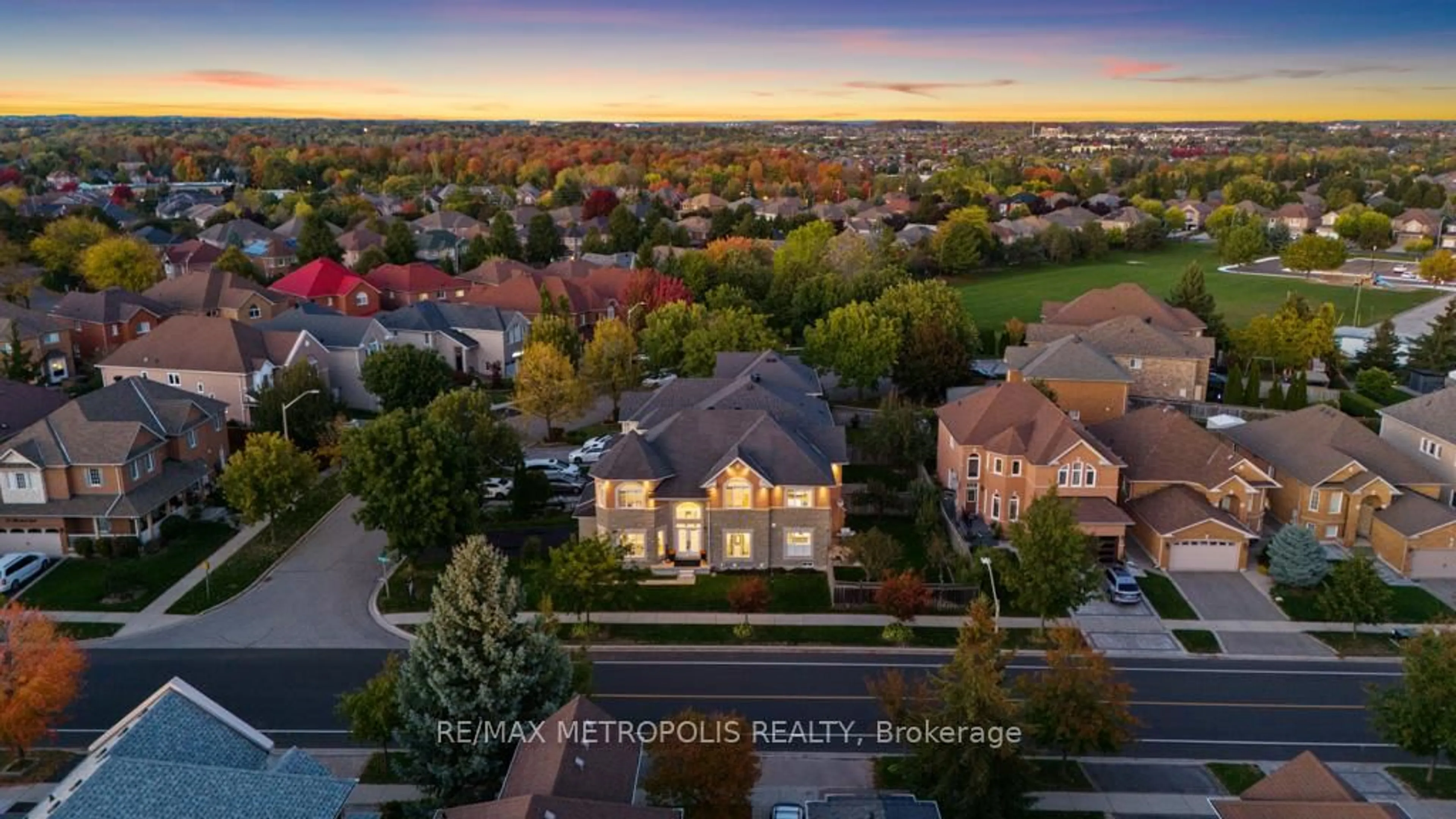A pic from outside/outdoor area/front of a property/back of a property/a pic from drone, city buildings view from balcony for 1 Teversham Crt, Markham Ontario L3S 3X6