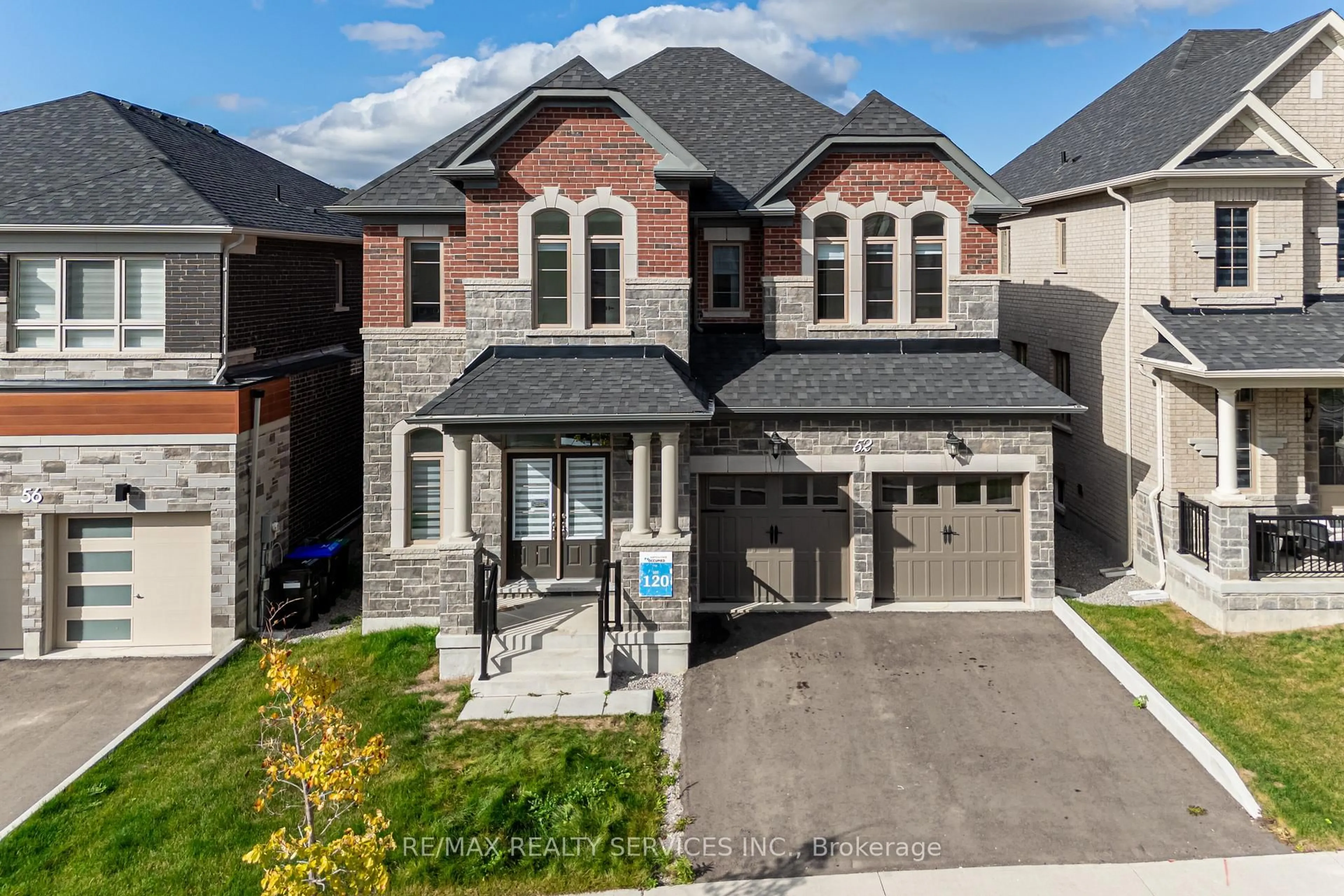 Home with brick exterior material, street for 52 Plank Rd, Bradford West Gwillimbury Ontario L3Z 4N3