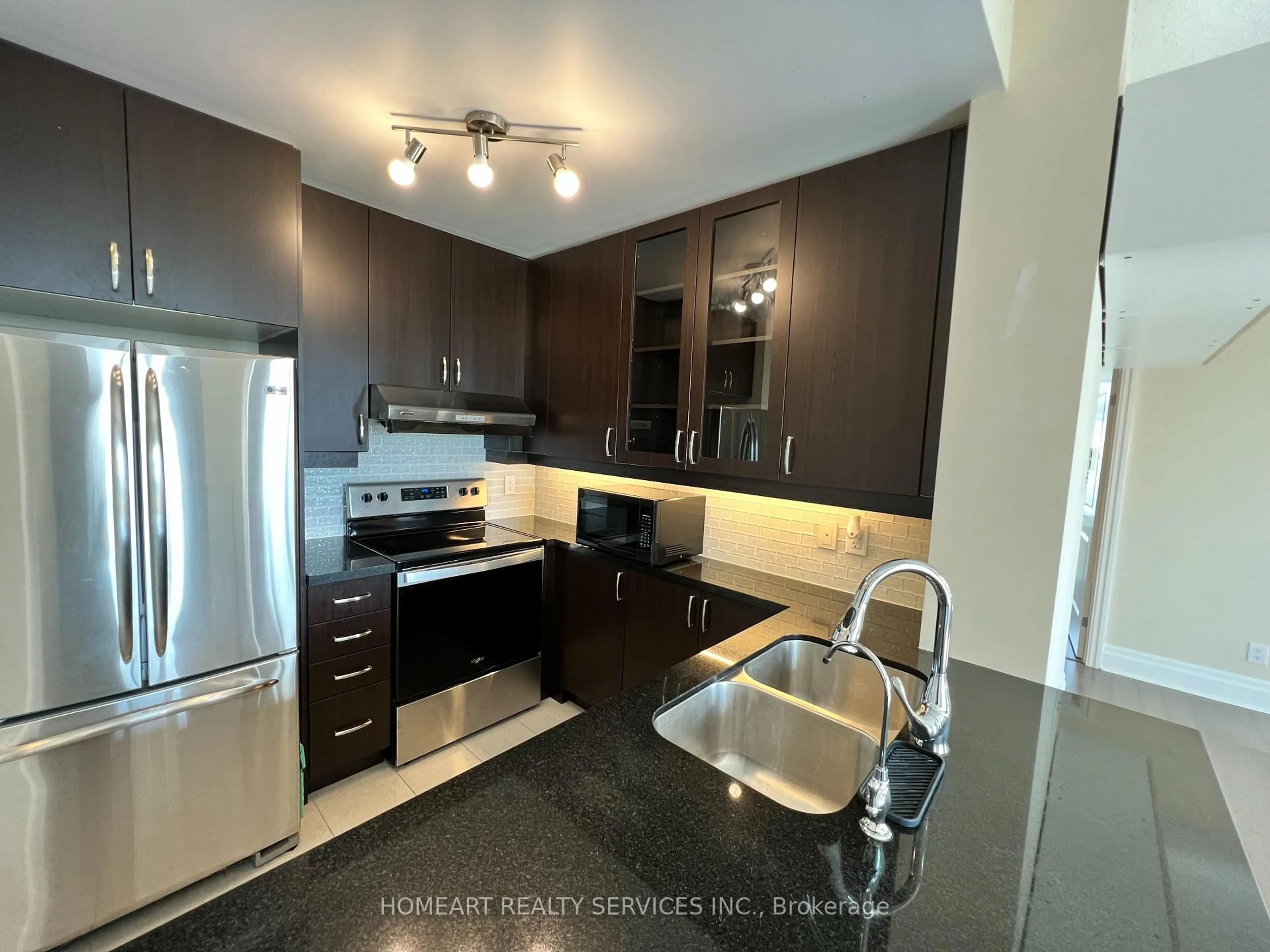 Unknown for 151 Upper Duke Cres #1102, Markham Ontario L6G 0E1