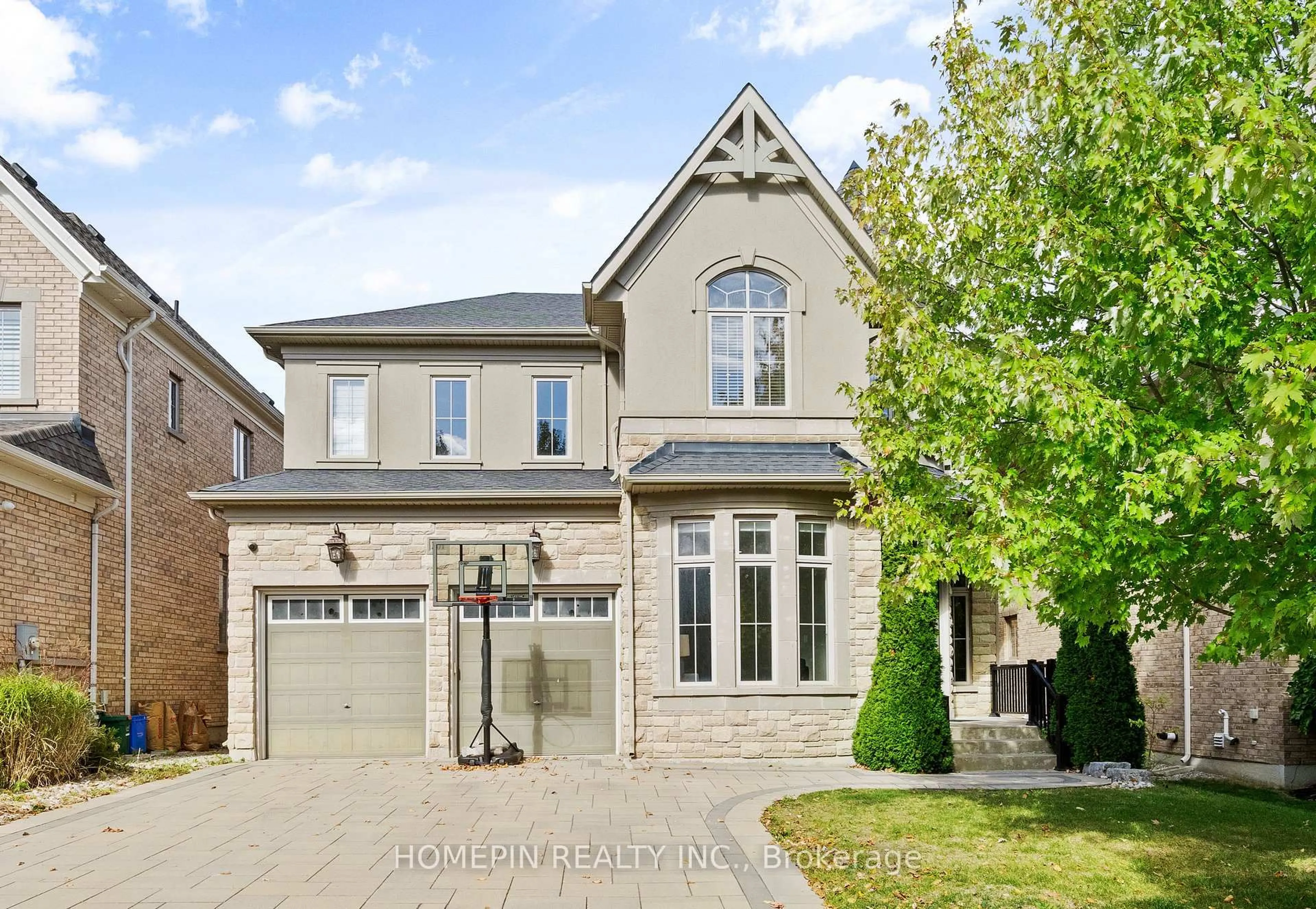 Home with brick exterior material, street for 201 Gar Lehman Ave, Whitchurch-Stouffville Ontario L4A 1V6