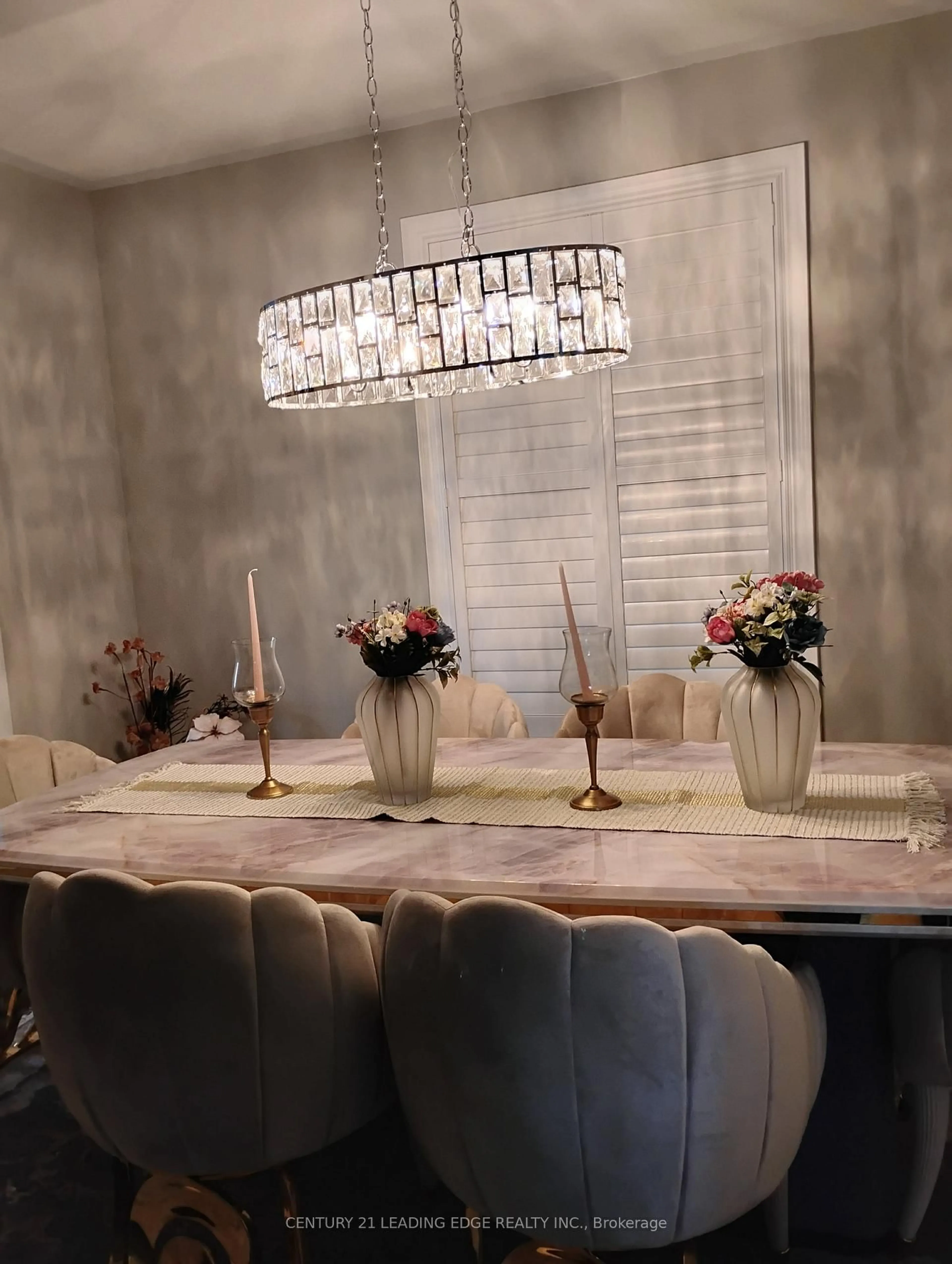 Dining room, unknown for 845 Langford Blvd, Bradford West Gwillimbury Ontario L3Z 2A4