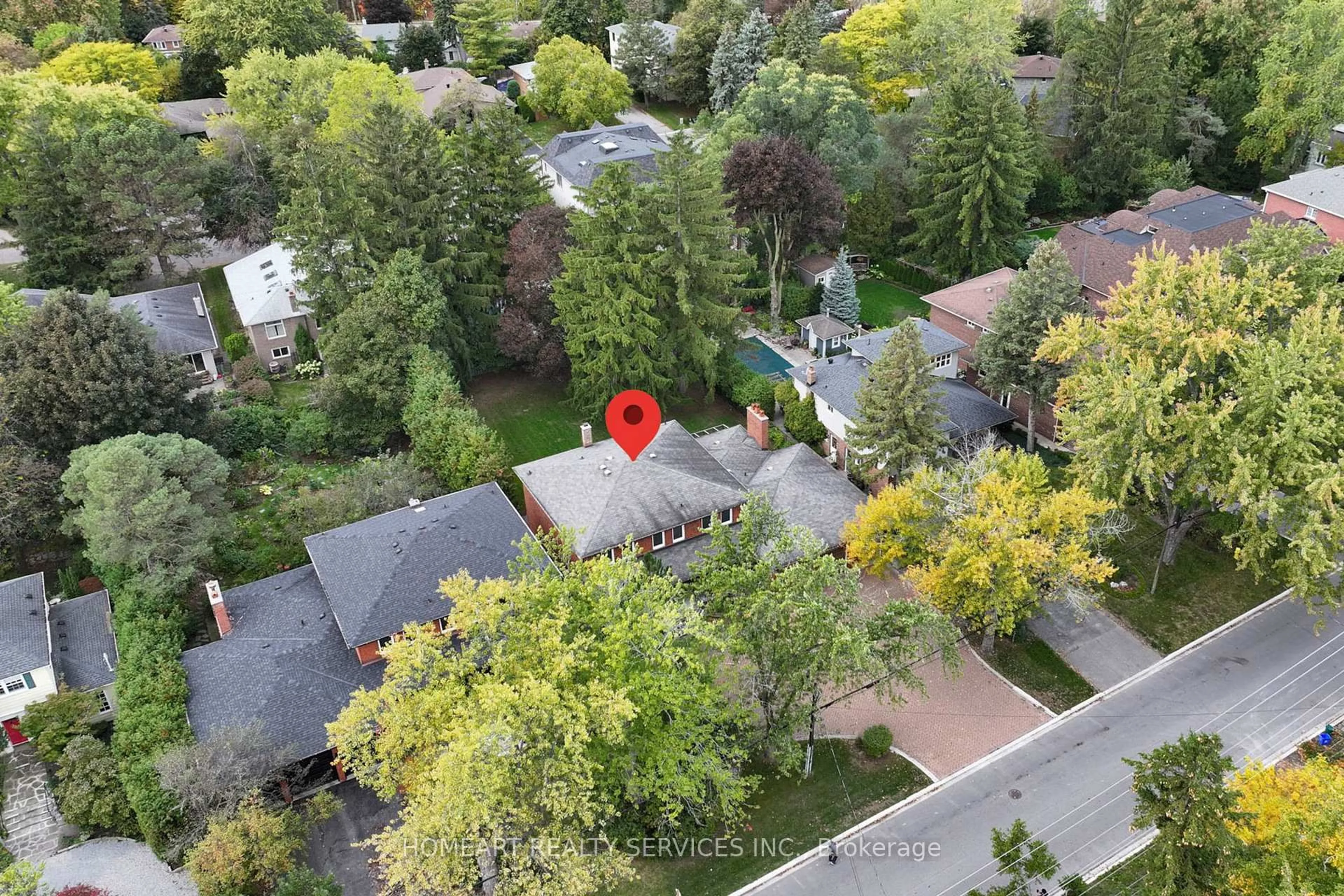 A pic from outside/outdoor area/front of a property/back of a property/a pic from drone, city buildings view from balcony for 36 Johnson St, Markham Ontario L3T 2N7
