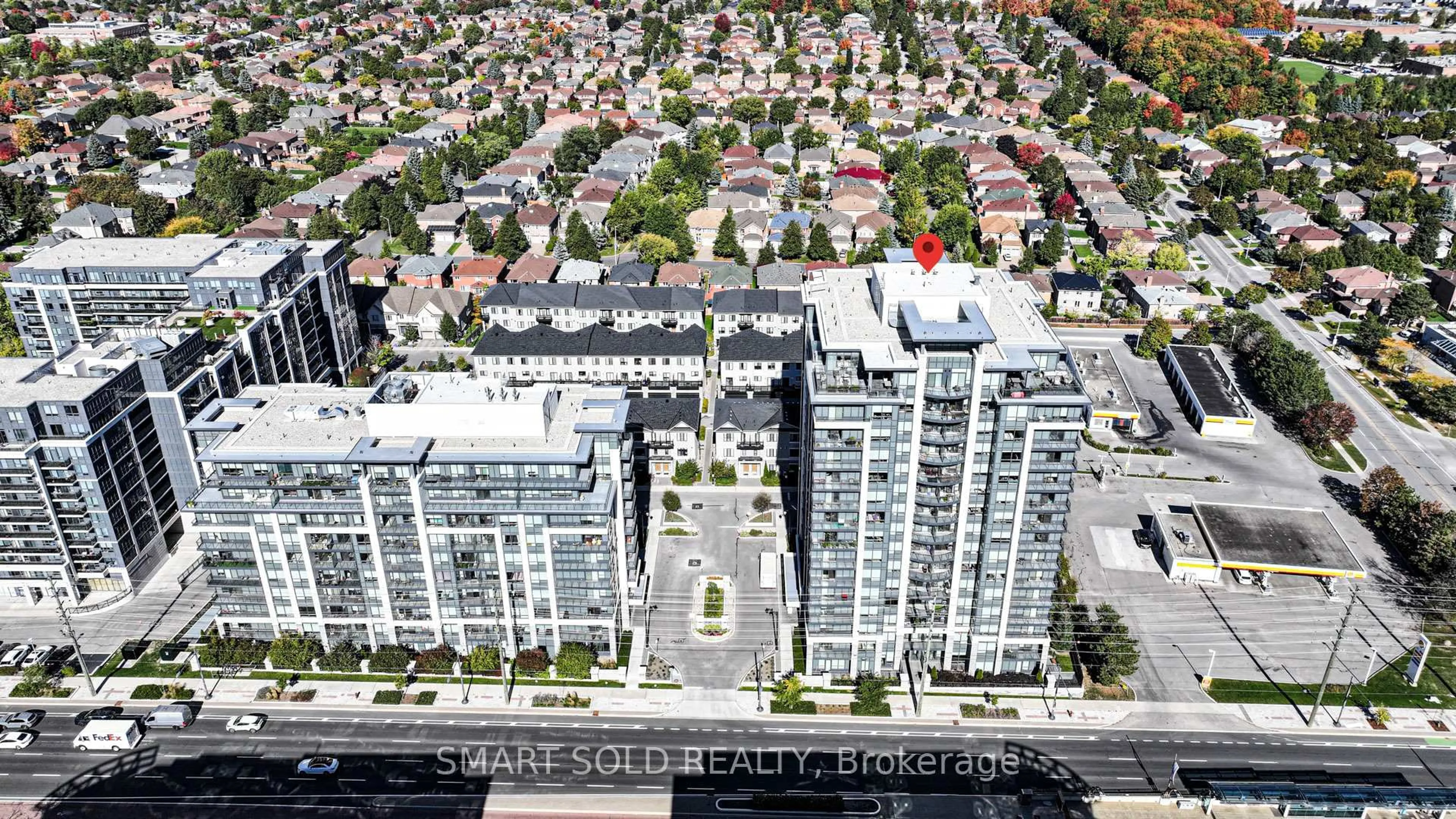 A pic from outside/outdoor area/front of a property/back of a property/a pic from drone, city buildings view from balcony for 398 Hwy 7 #1012, Richmond Hill Ontario L4B 0G6