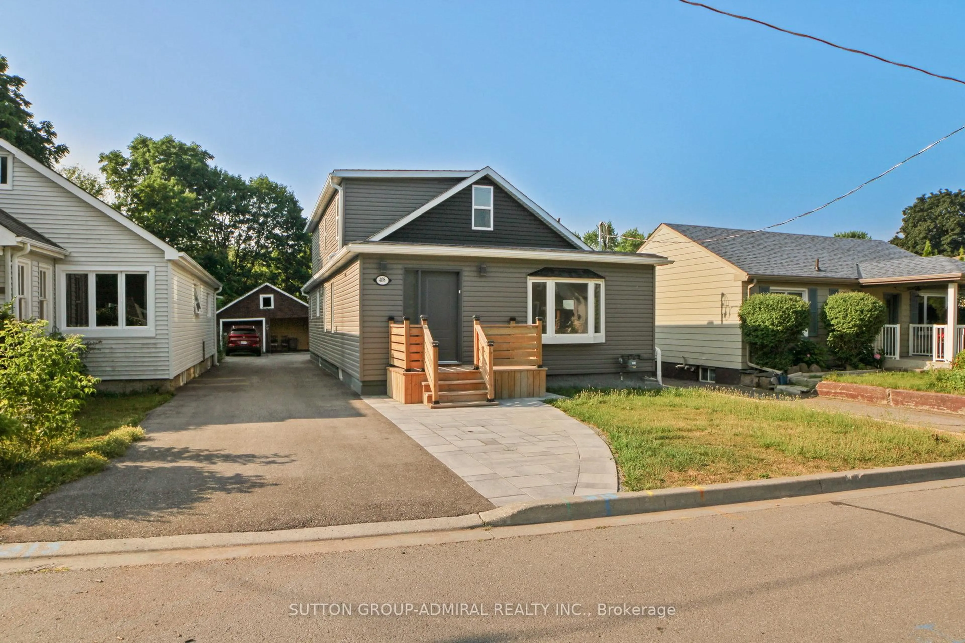 Unknown for 408 Andrew St, Newmarket Ontario L3Y 1H4