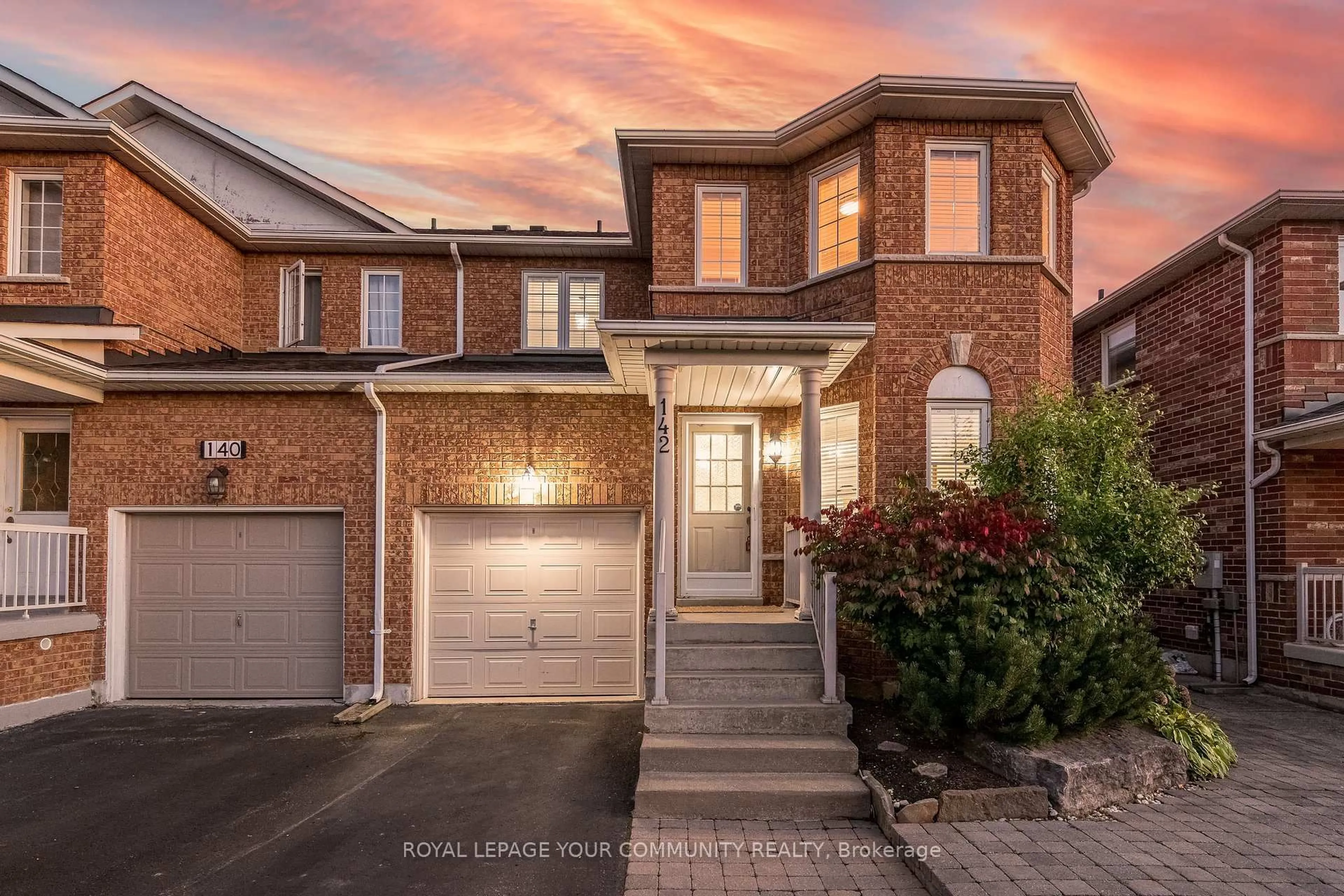 Home with brick exterior material, street for 142 Blackthorn Dr, Vaughan Ontario L6A 3N2