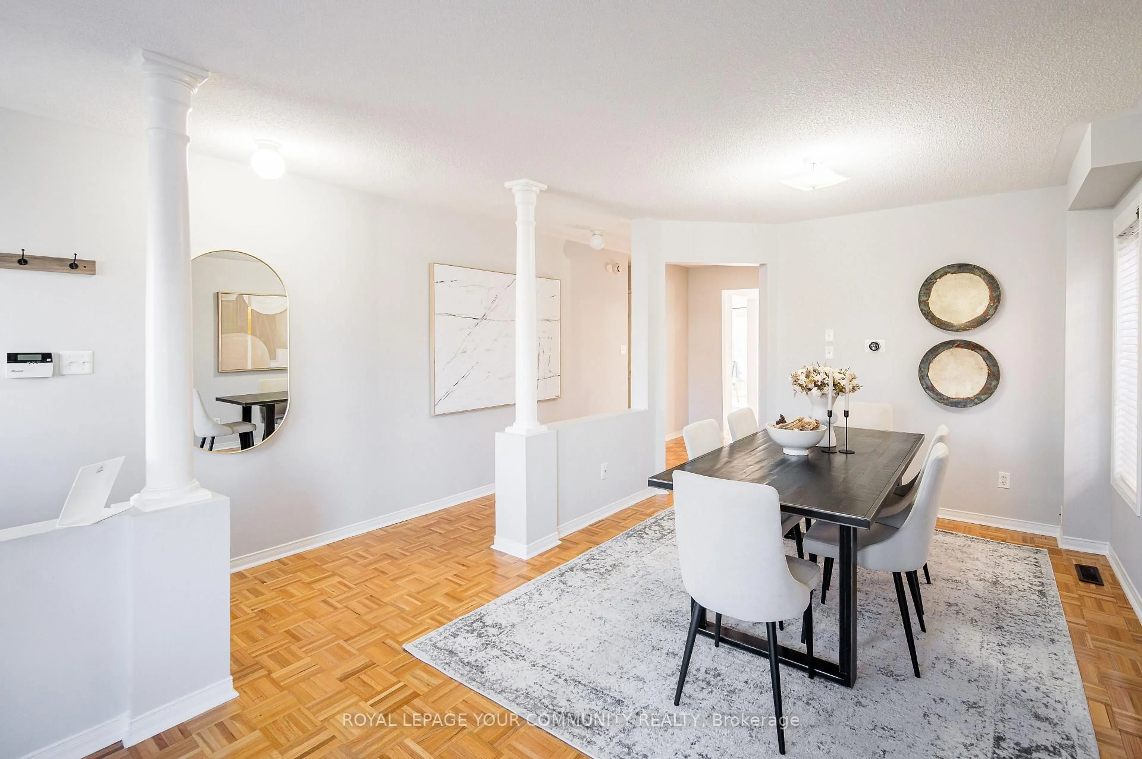 Dining room, unknown for 142 Blackthorn Dr, Vaughan Ontario L6A 3N2
