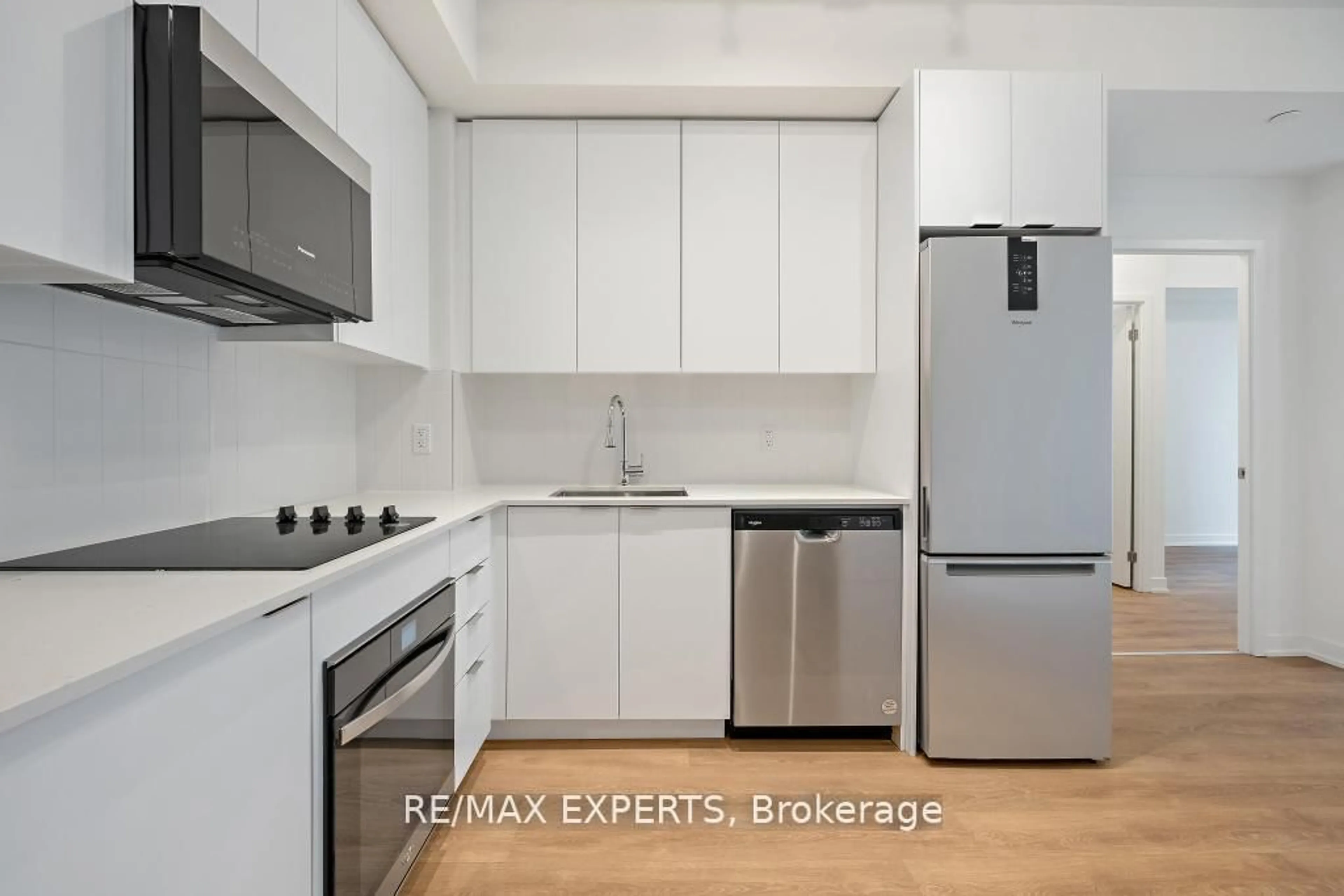 Standard kitchen, wood/laminate floor for 10 Abeja St #1414, Vaughan Ontario L4K 0R4
