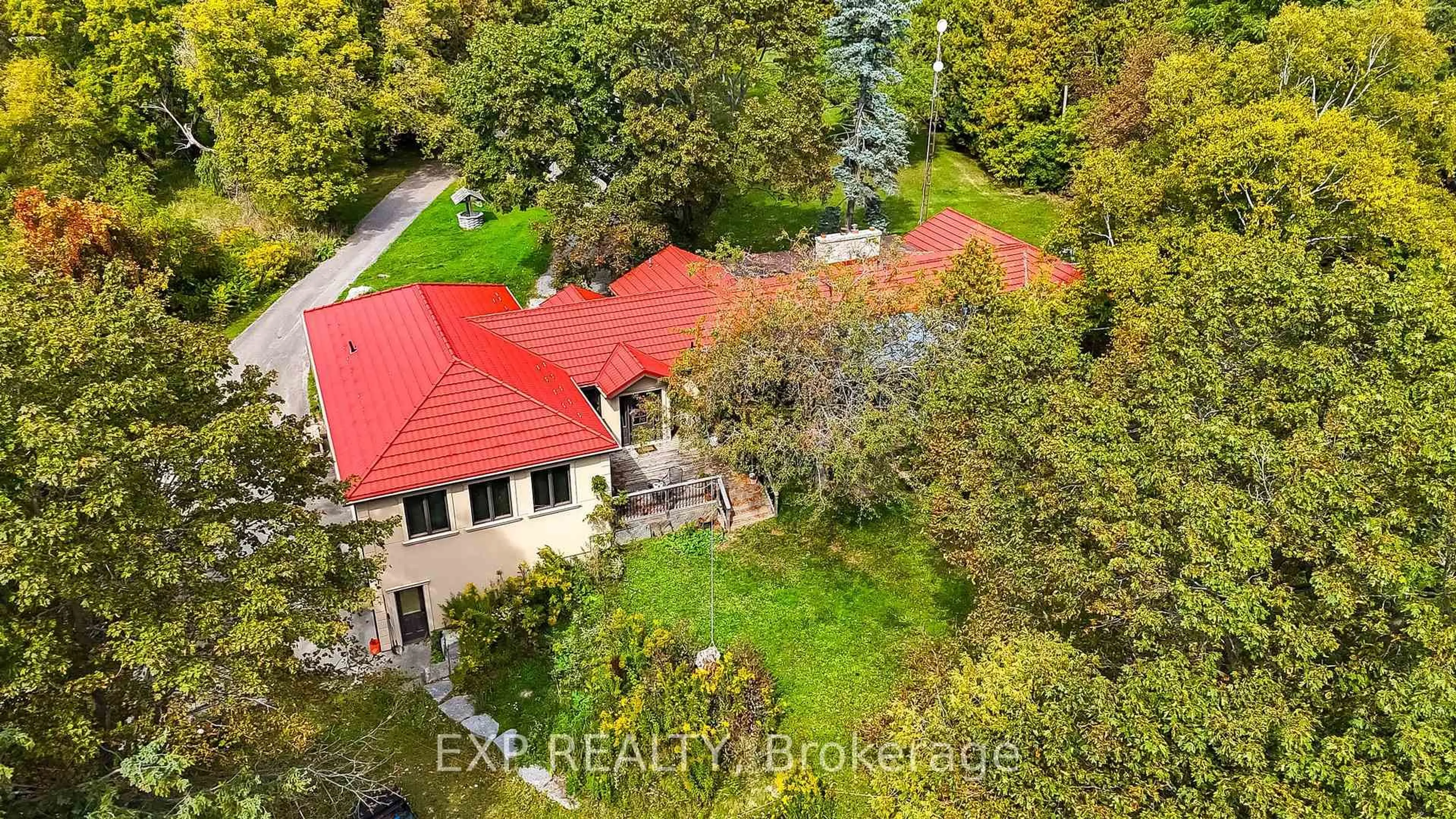 A pic from outside/outdoor area/front of a property/back of a property/a pic from drone, building for 3791 Vivian Rd, Whitchurch-Stouffville Ontario L0G 1E0
