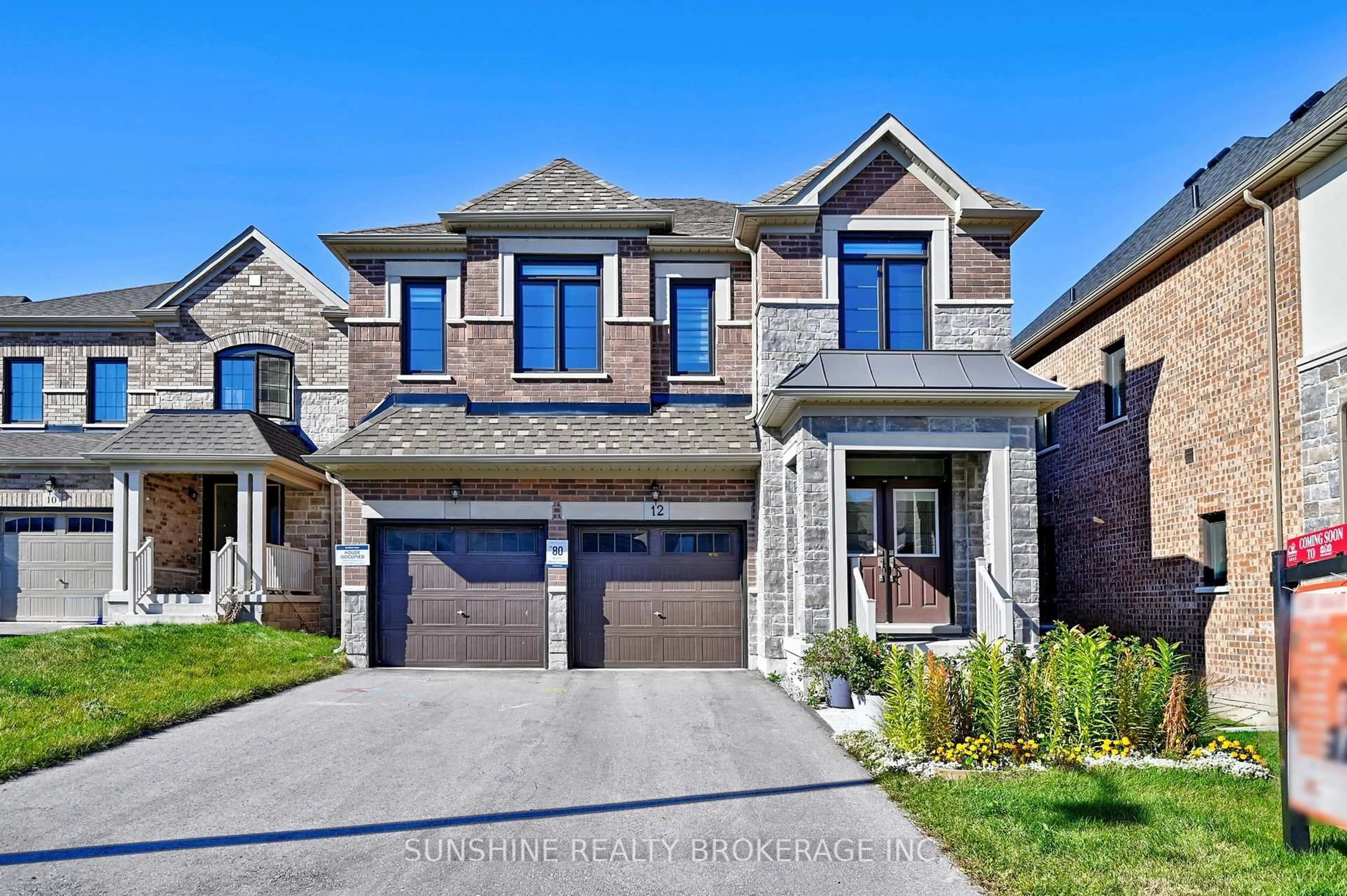 Home with brick exterior material, street for 12 Meadow Vista Cres, East Gwillimbury Ontario L9N 0T4
