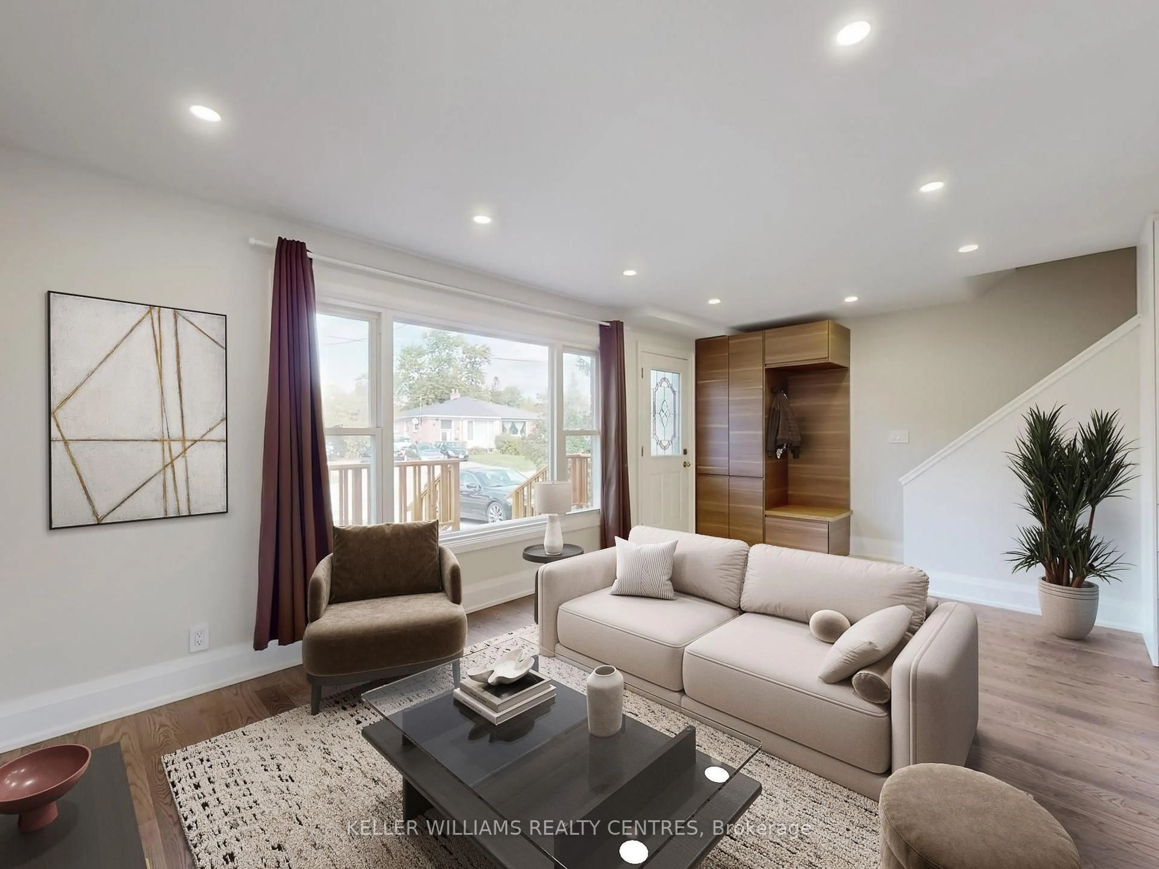 Living room with furniture, unknown for 296 Taylor Mills Dr, Richmond Hill Ontario L4G 2T9