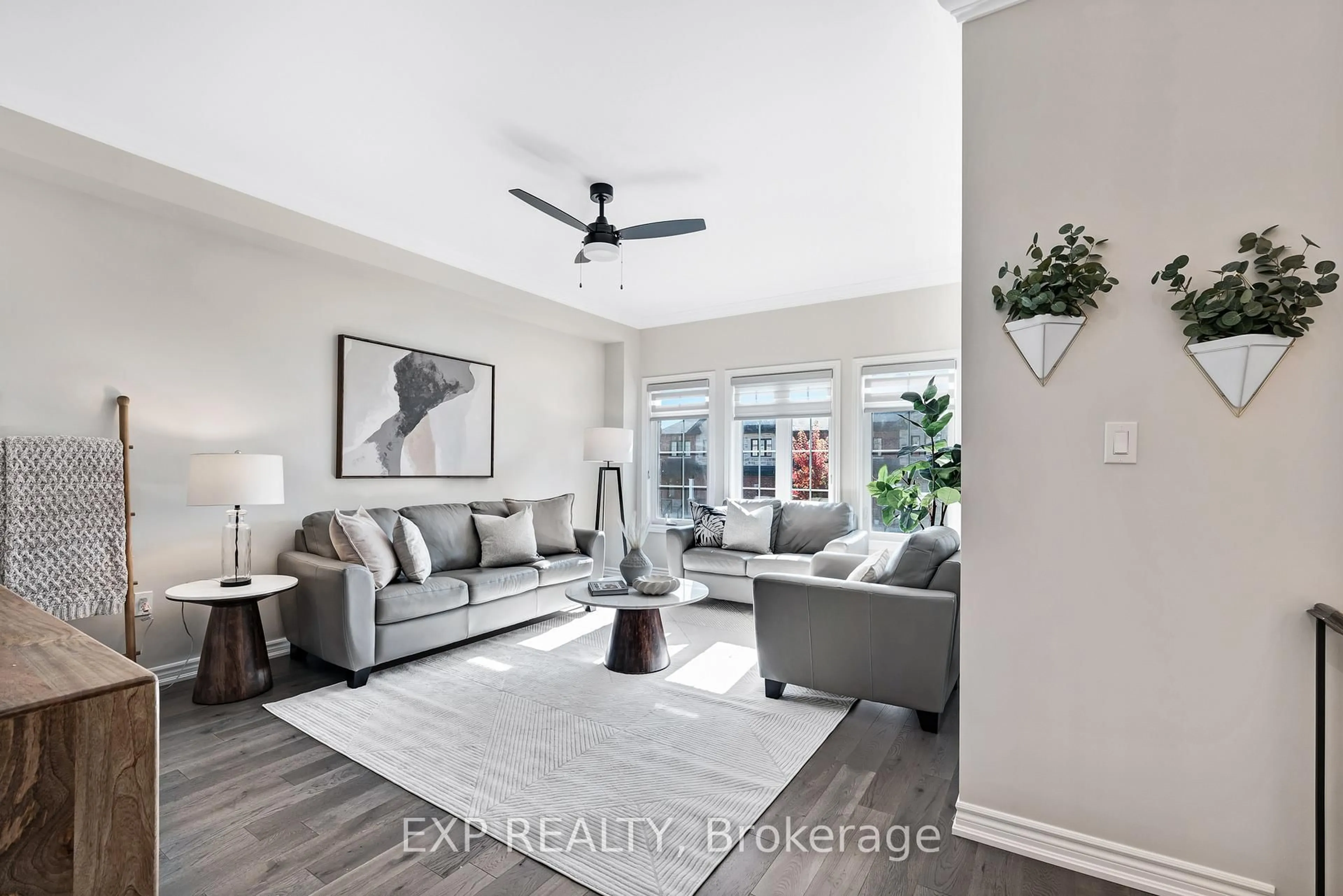 Living room with furniture, unknown for 9 Gord Matthews Way, Uxbridge Ontario L9P 0E9