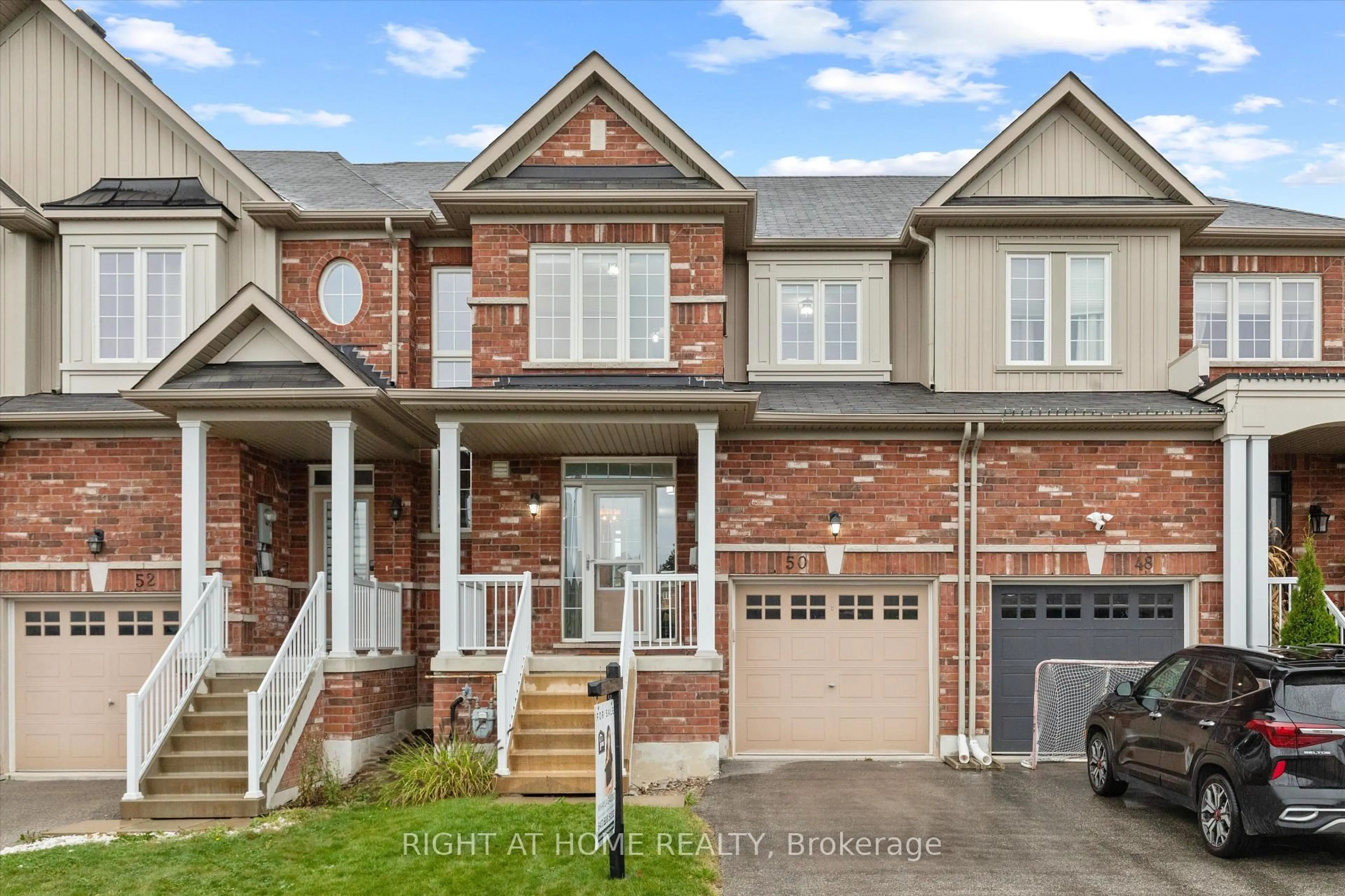 Home with brick exterior material, street for 50 Luisa St, Bradford West Gwillimbury Ontario L3Z 0P1