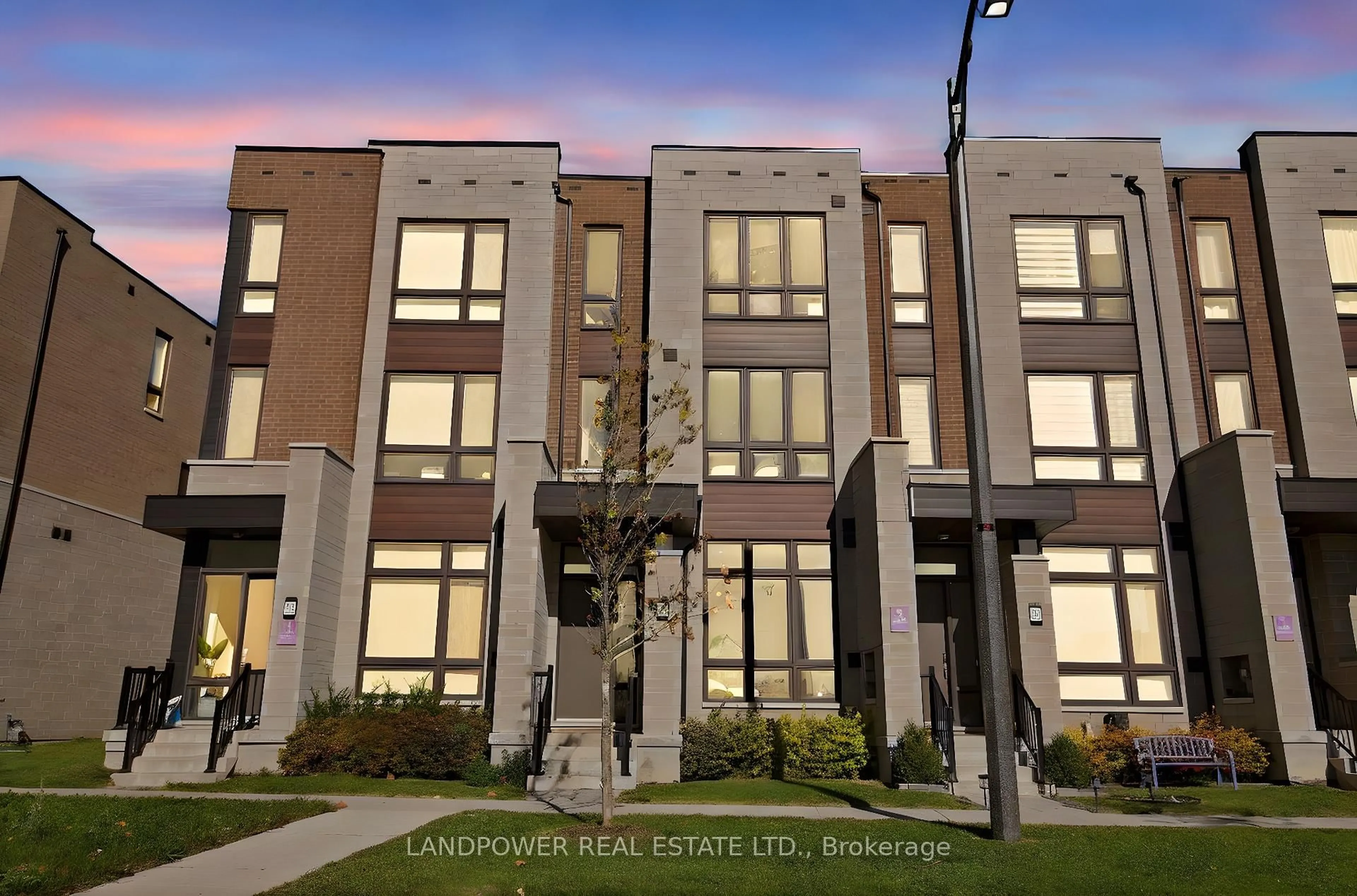 Unknown for 30 Lord Melborne St, Markham Ontario L6C 1K9