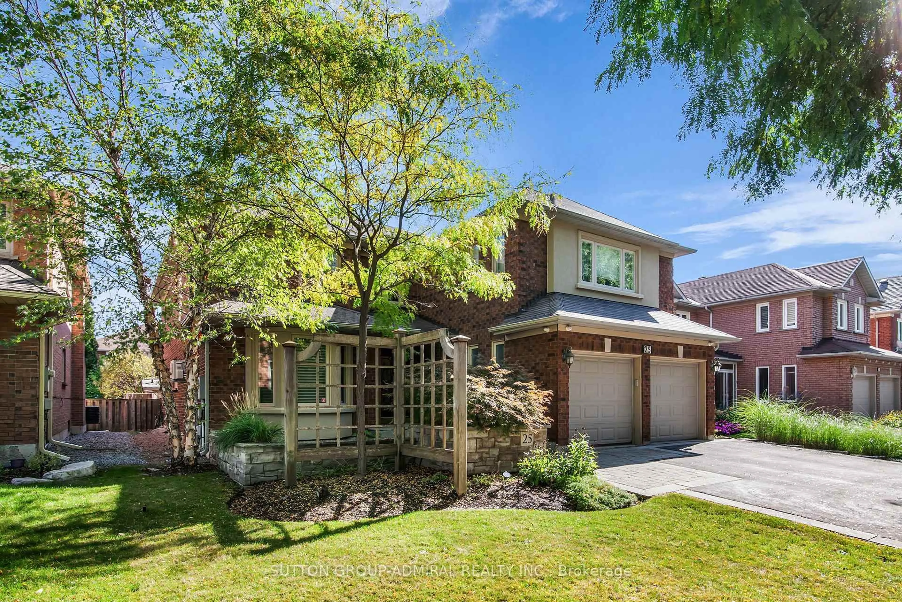 Home with brick exterior material, street for 25 Grenadier Cres, Vaughan Ontario L4J 7V8
