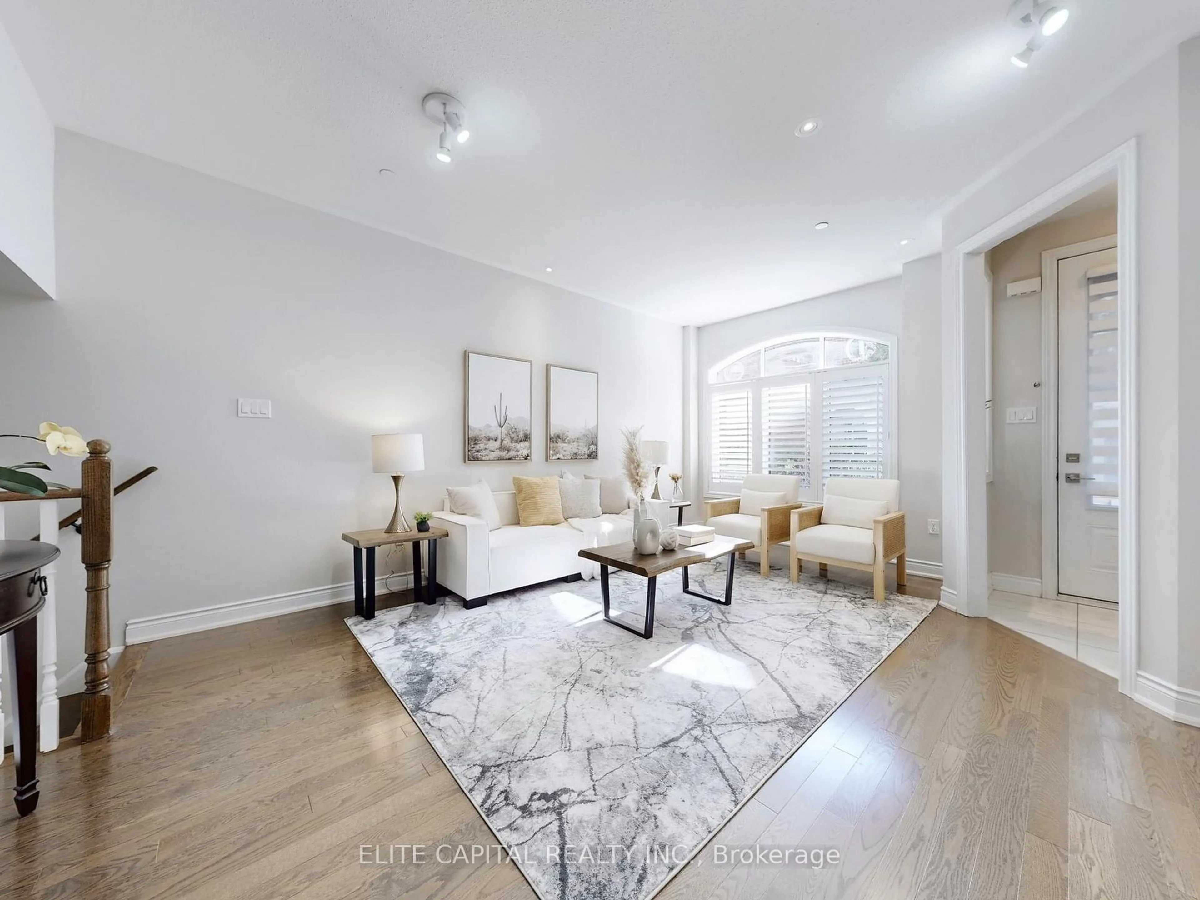 Living room with furniture, unknown for 1331 Major Mackenzie Dr #31, Vaughan Ontario L6A 3Z1