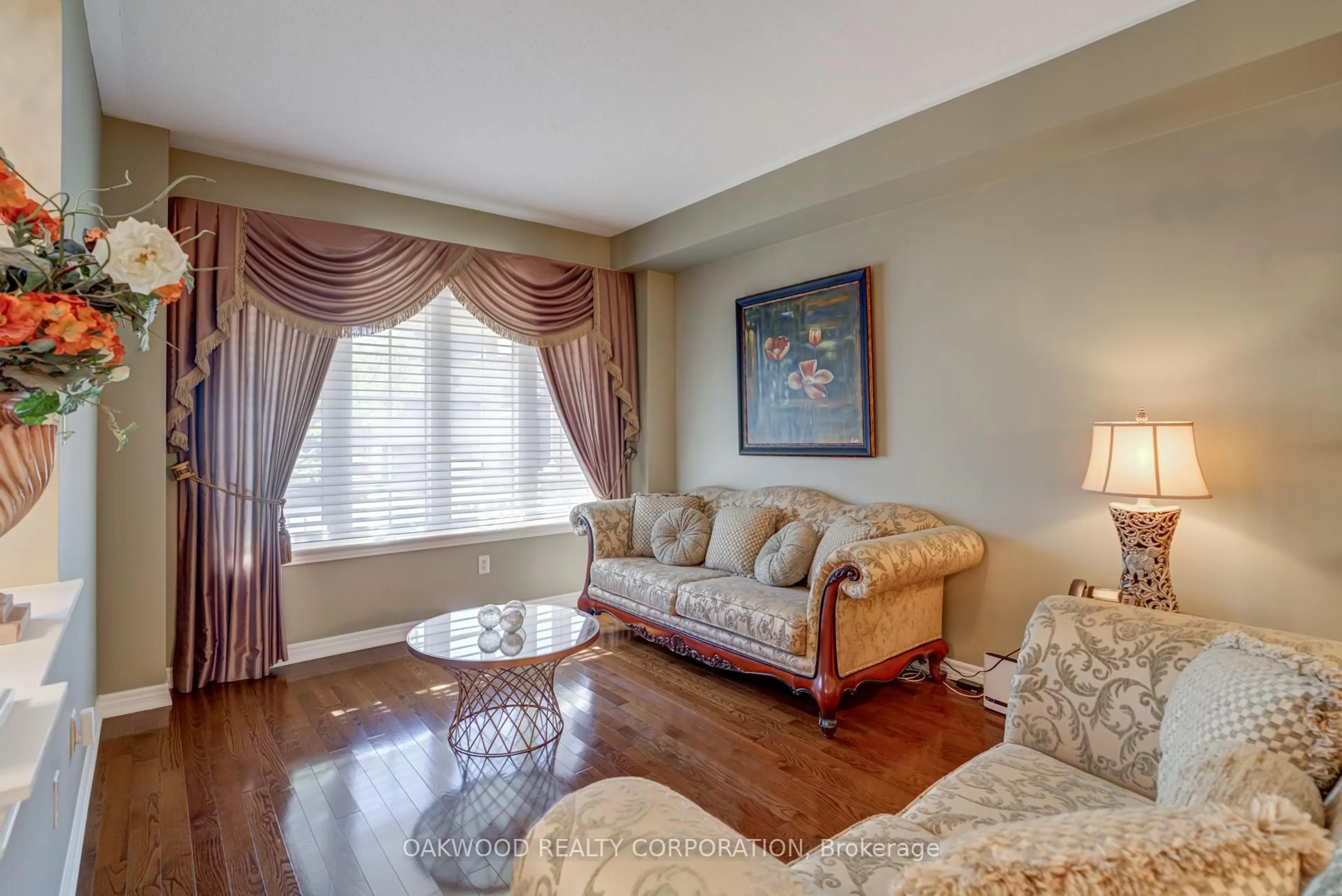 Living room with furniture, unknown for 176 SAINT FRANCIS Ave, Vaughan Ontario L4H 3E4