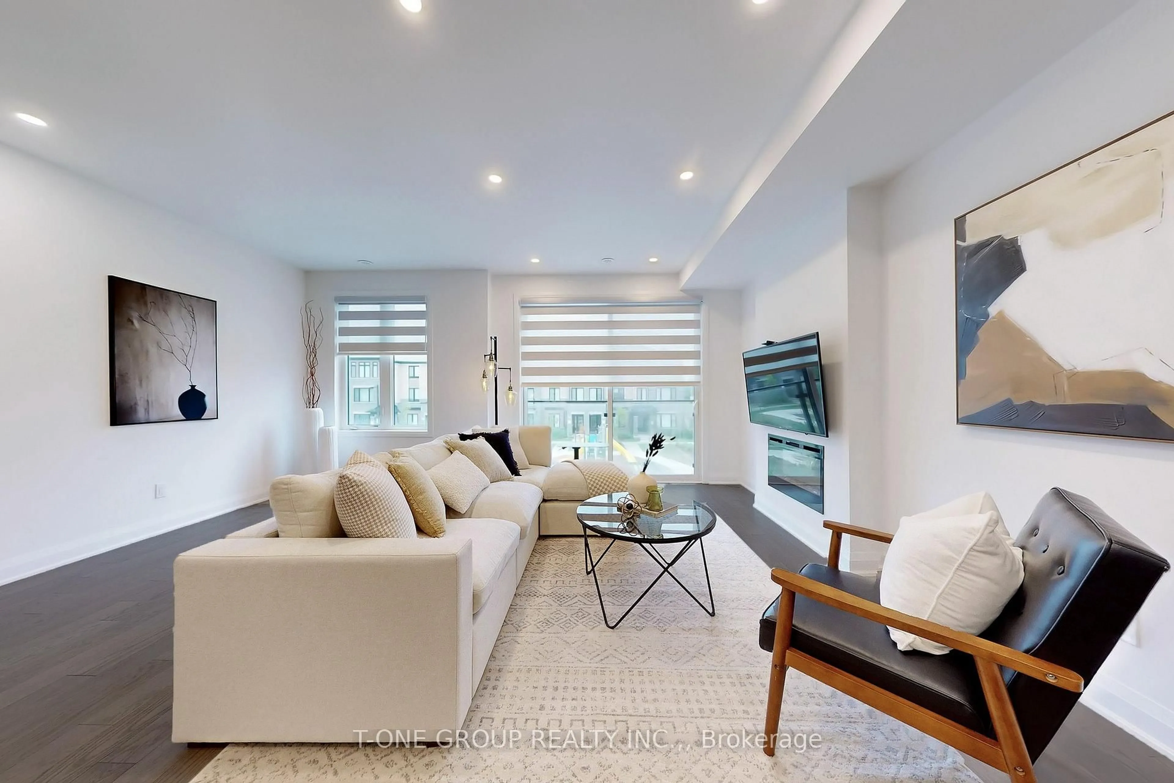 Living room with furniture, unknown for 5 Eelam Lane, Markham Ontario L6E 0W2