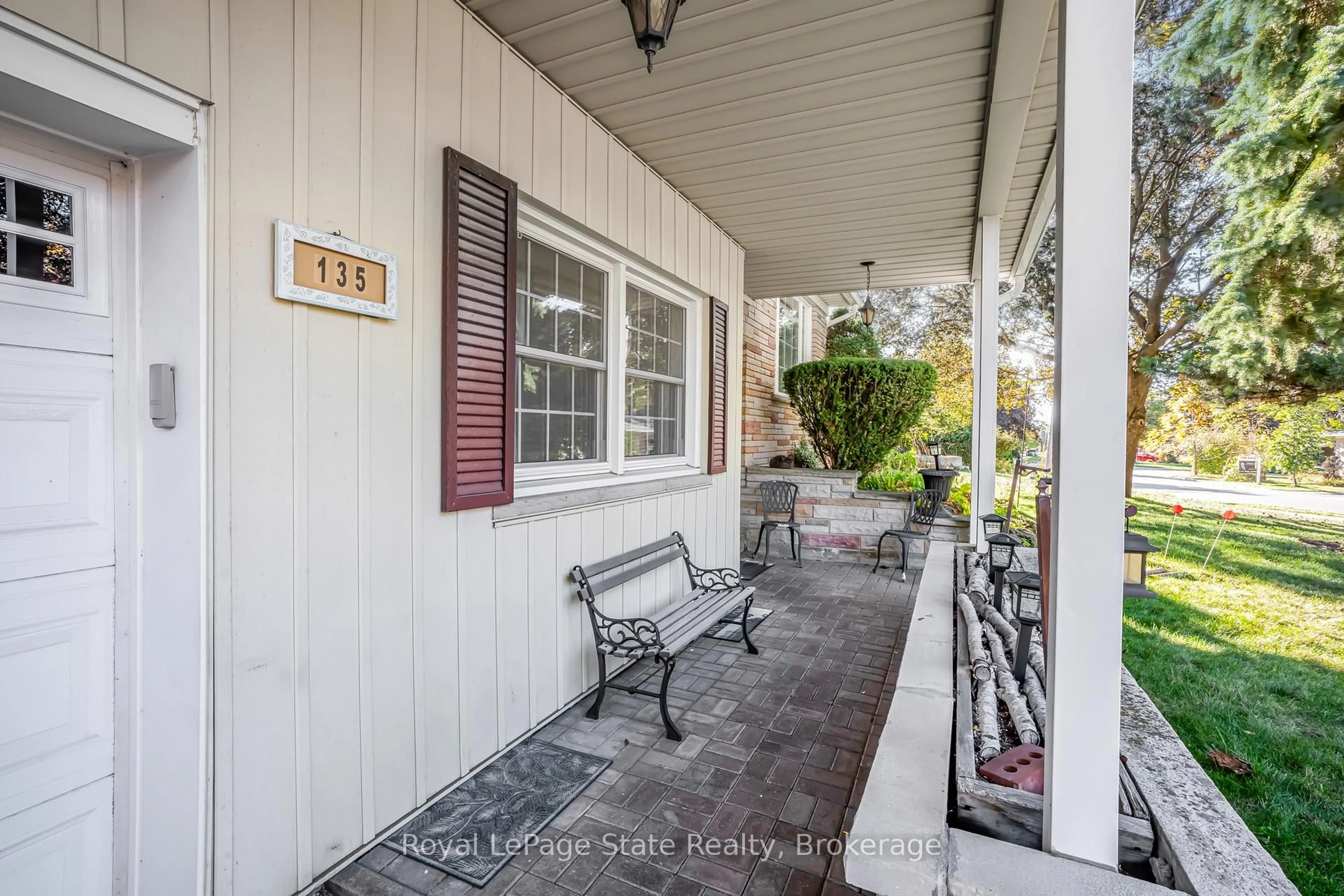 Patio, street for 135 Libby Blvd, Richmond Hill Ontario L4C 4V5