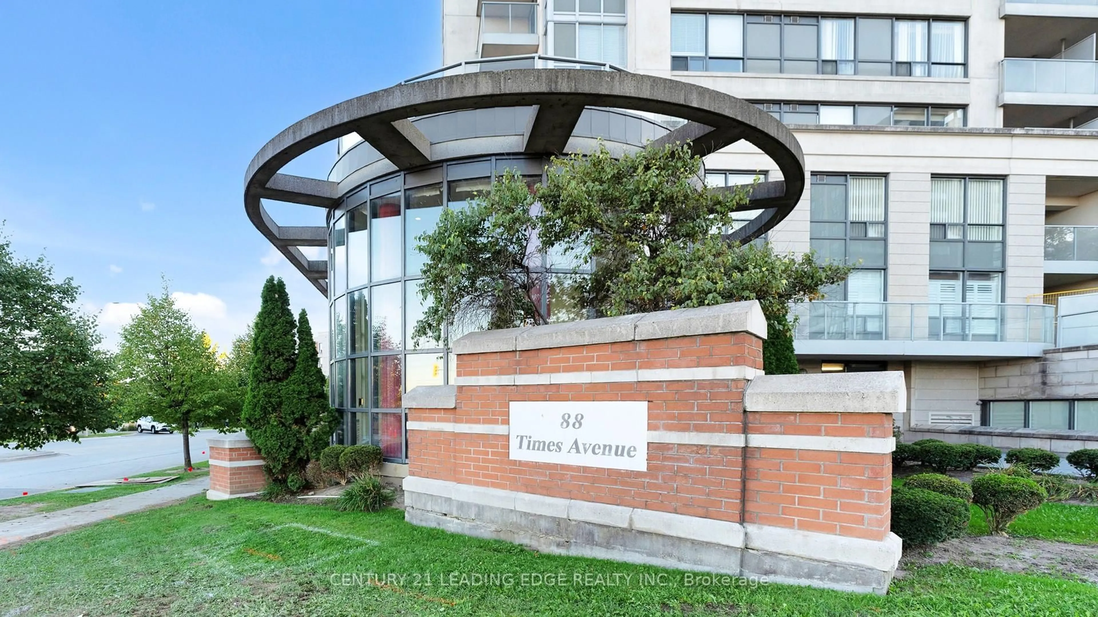 Indoor foyer for 88 Times Ave #911, Markham Ontario L3T 7Z4