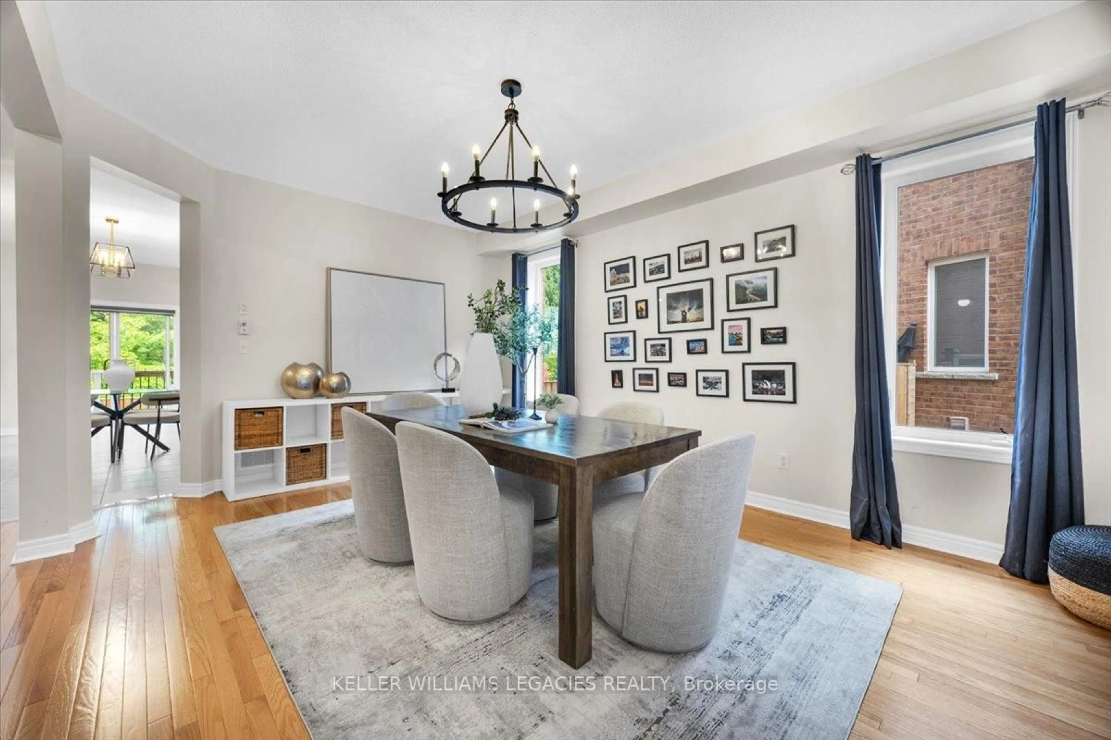 Dining room, unknown for 208 Greenwood Rd, Whitchurch-Stouffville Ontario L4A 4N8