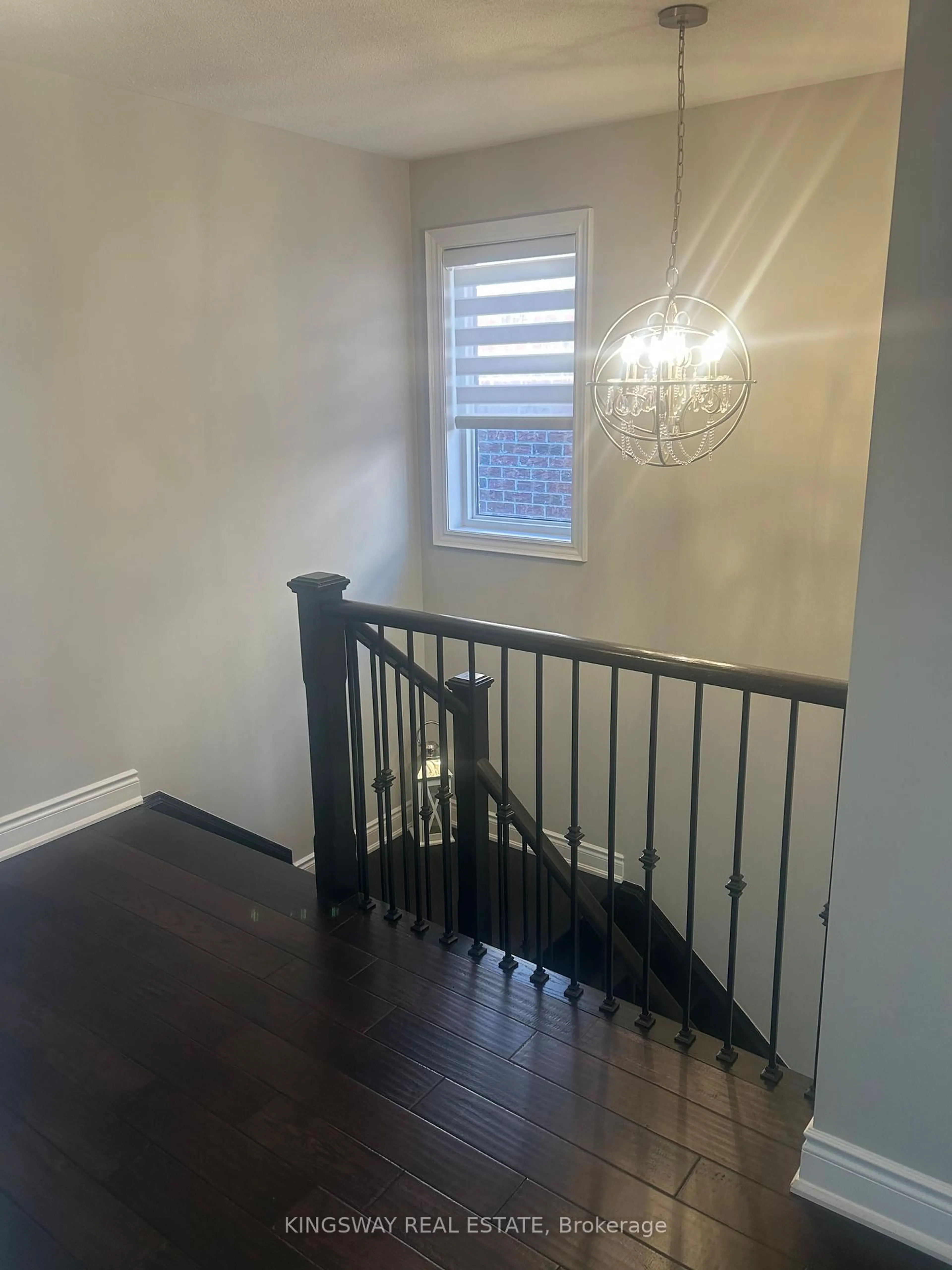 Stairs for 131 Chelsea Cres, Bradford West Gwillimbury Ontario L3Z 0J7