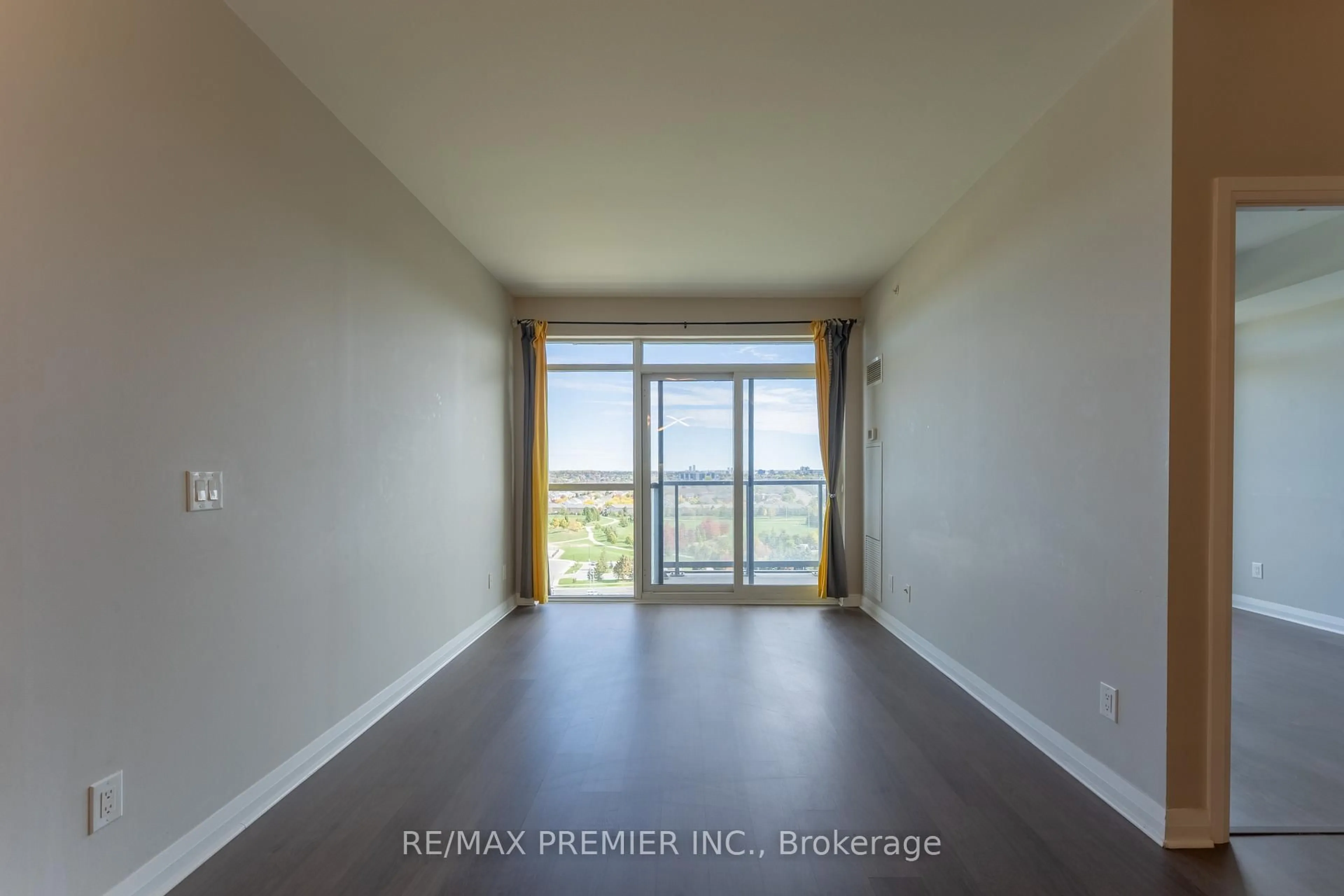 A pic of a room for 55 Oneida Cres #1401, Richmond Hill Ontario L4B 4T9