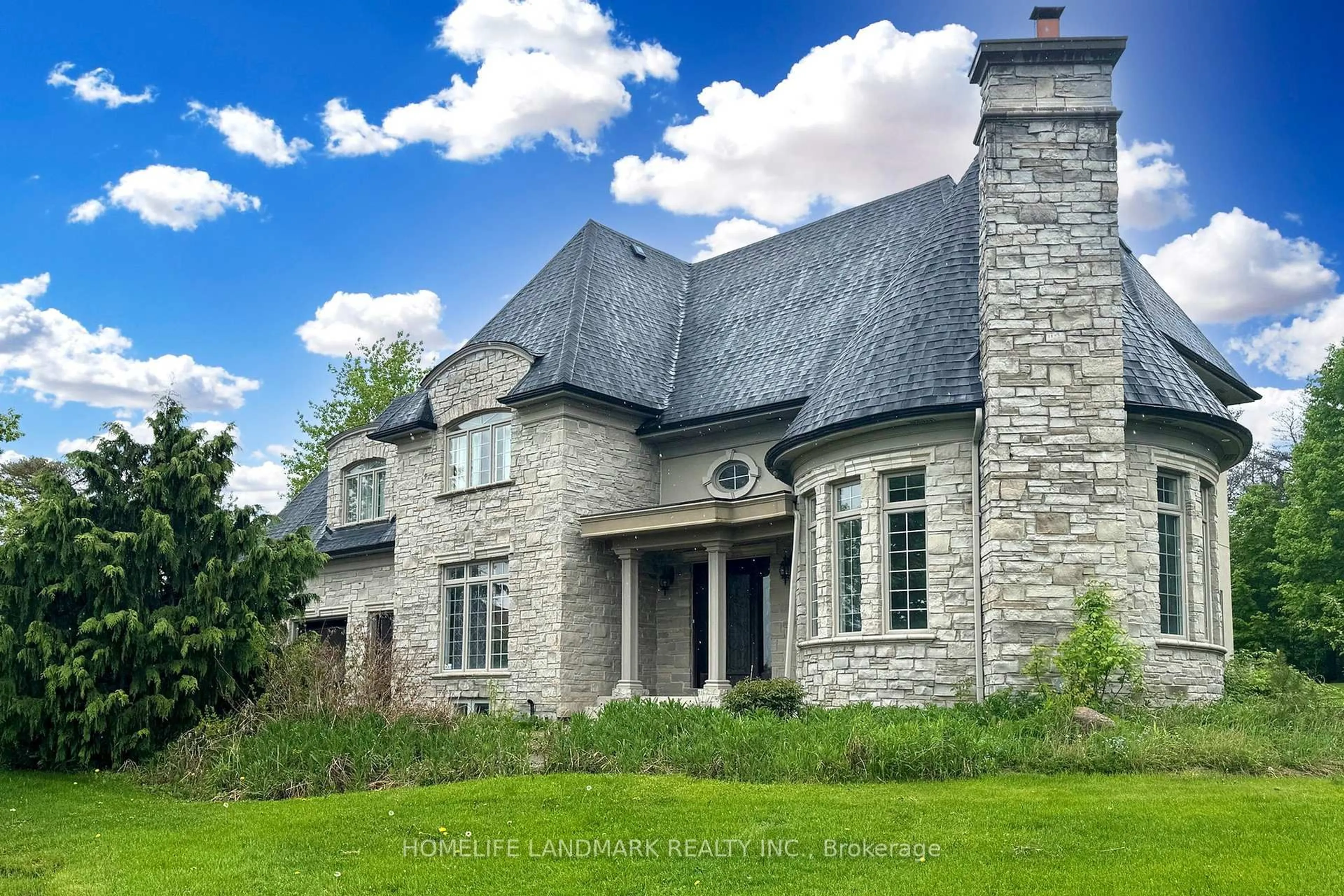 Home with brick exterior material, building for 19 Wolf Run Crt, Whitchurch-Stouffville Ontario L4A 2L4