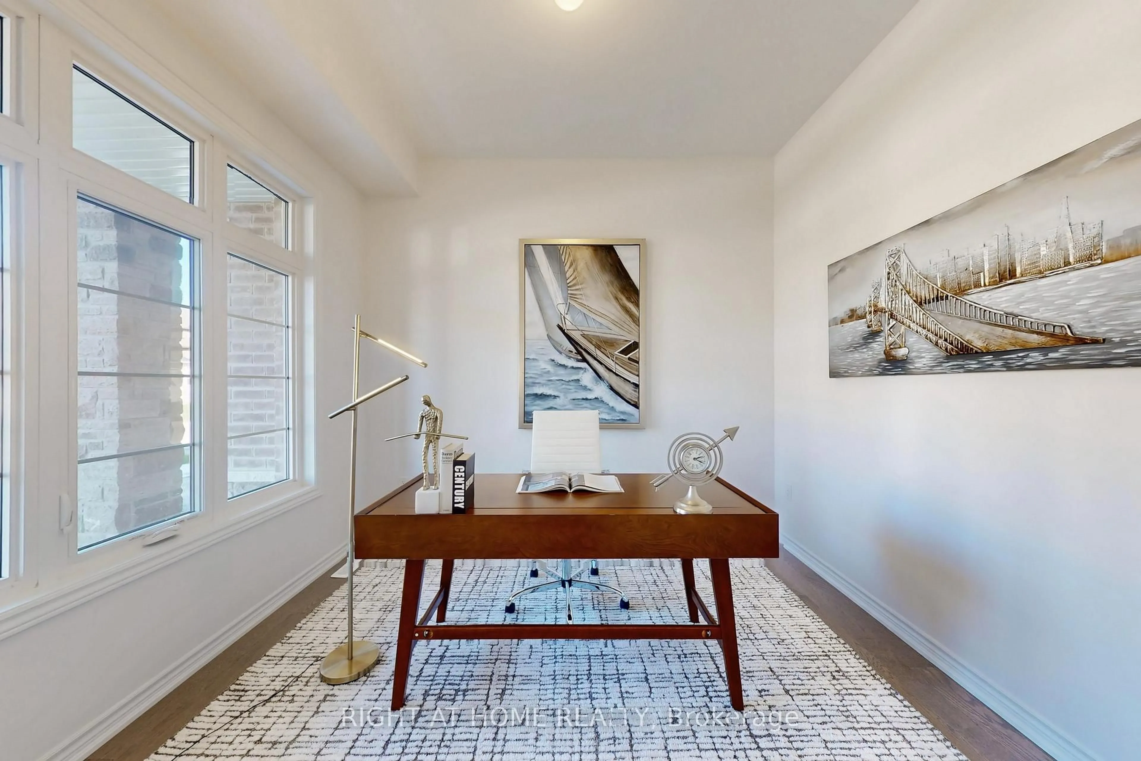 Indoor entryway for 9 Rail Trail Crt, Georgina Ontario L0E 1R0
