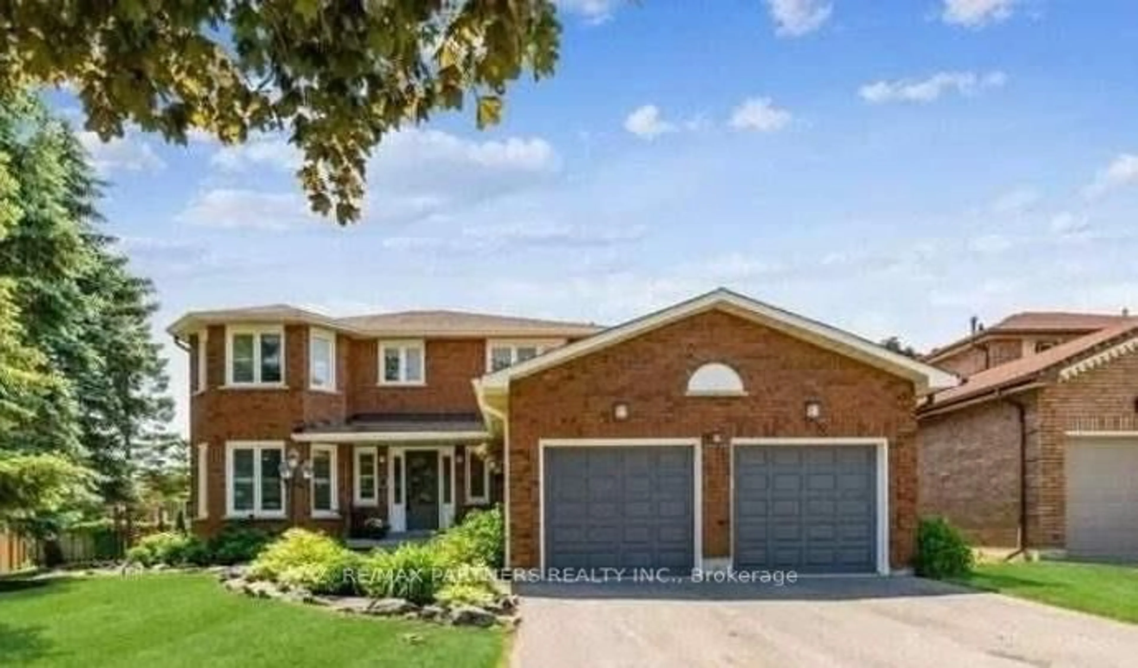 Home with brick exterior material, street for 6 Geoffrey Cres, Whitchurch-Stouffville Ontario L4A 5B9