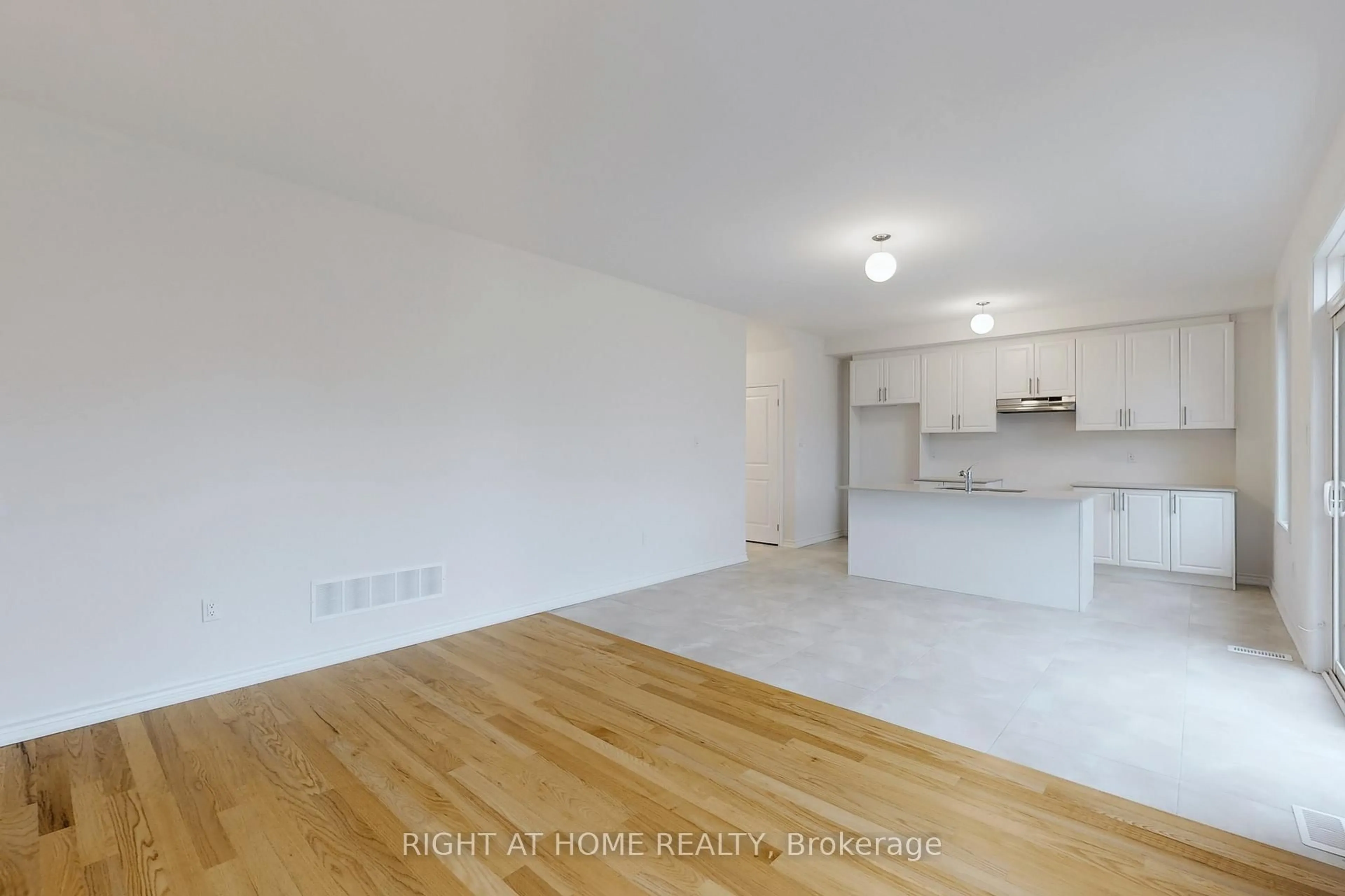 A pic of a room for 40 Ainslie Hill Cres, Georgina Ontario L0E 1R0