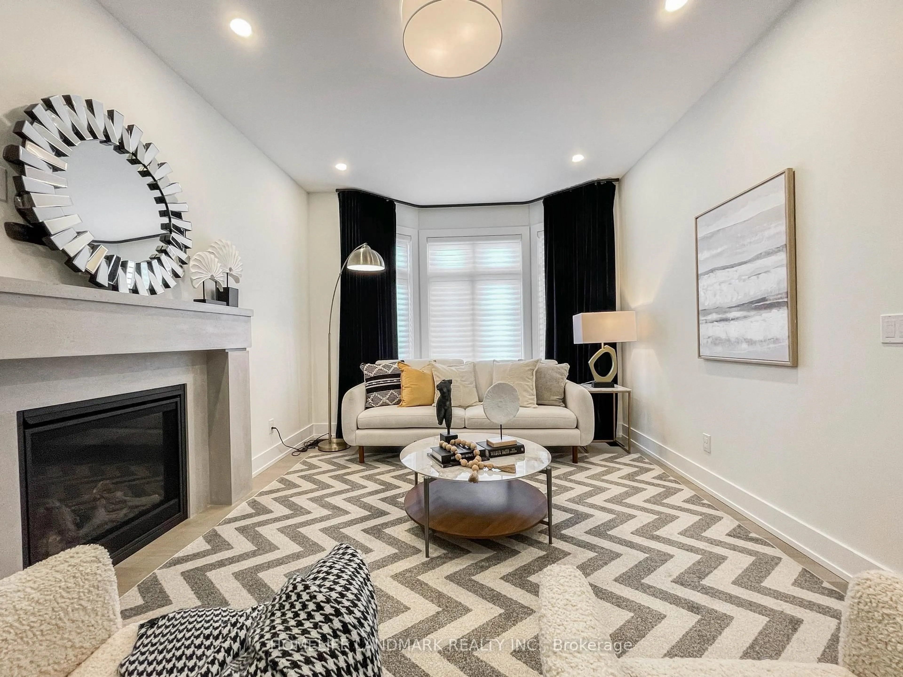 Living room with furniture, unknown for 5 Parkstone Rd, Markham Ontario L6C 3K2
