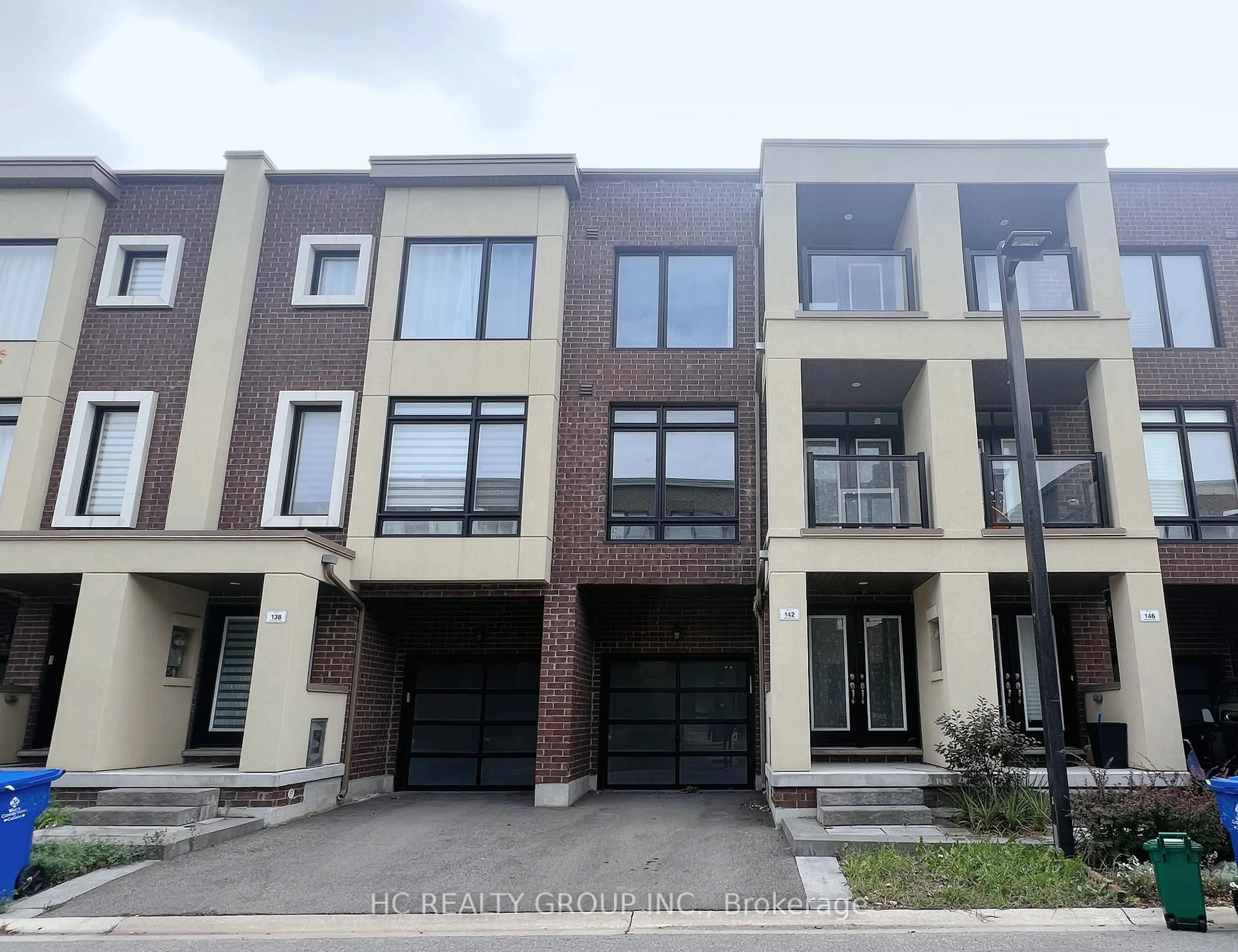 Home with brick exterior material, street for 142 Moneypenny Pl, Vaughan Ontario L4J 0L1
