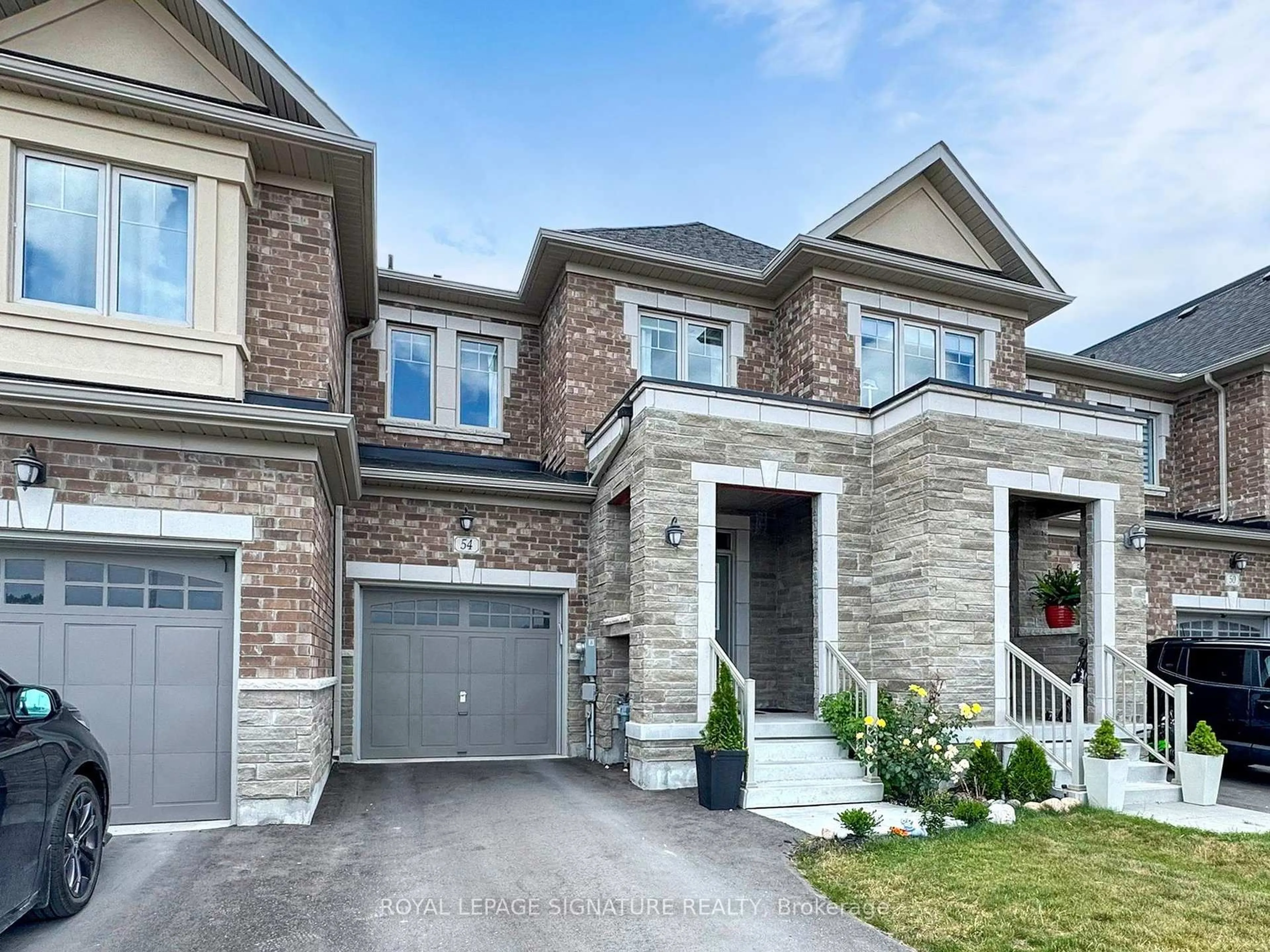 Home with brick exterior material, street for 54 Tiberini Way, Bradford West Gwillimbury Ontario L3Z 4K3