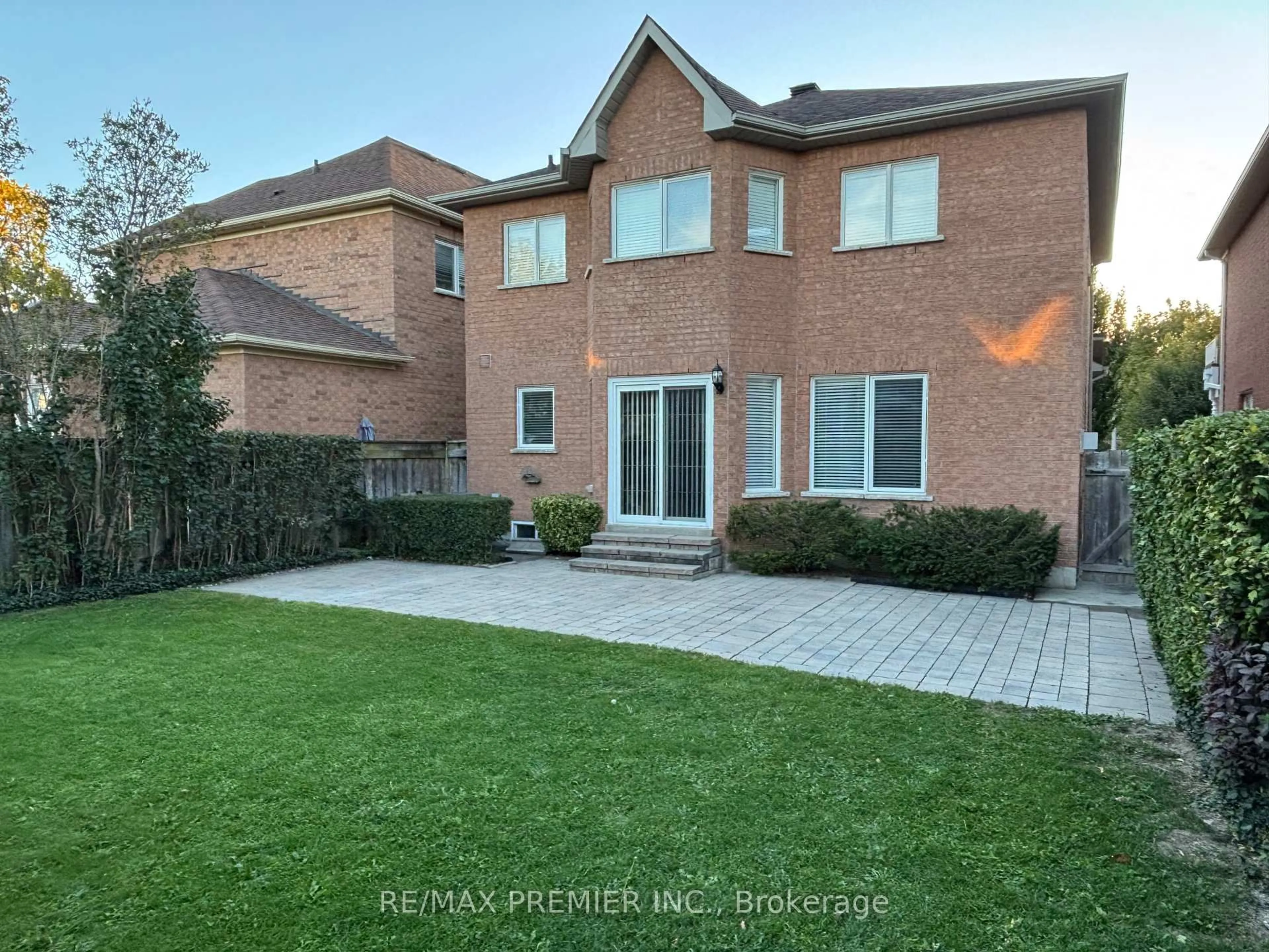 Home with brick exterior material, street for 325 Vellore Ave, Vaughan Ontario L4H 2Z2