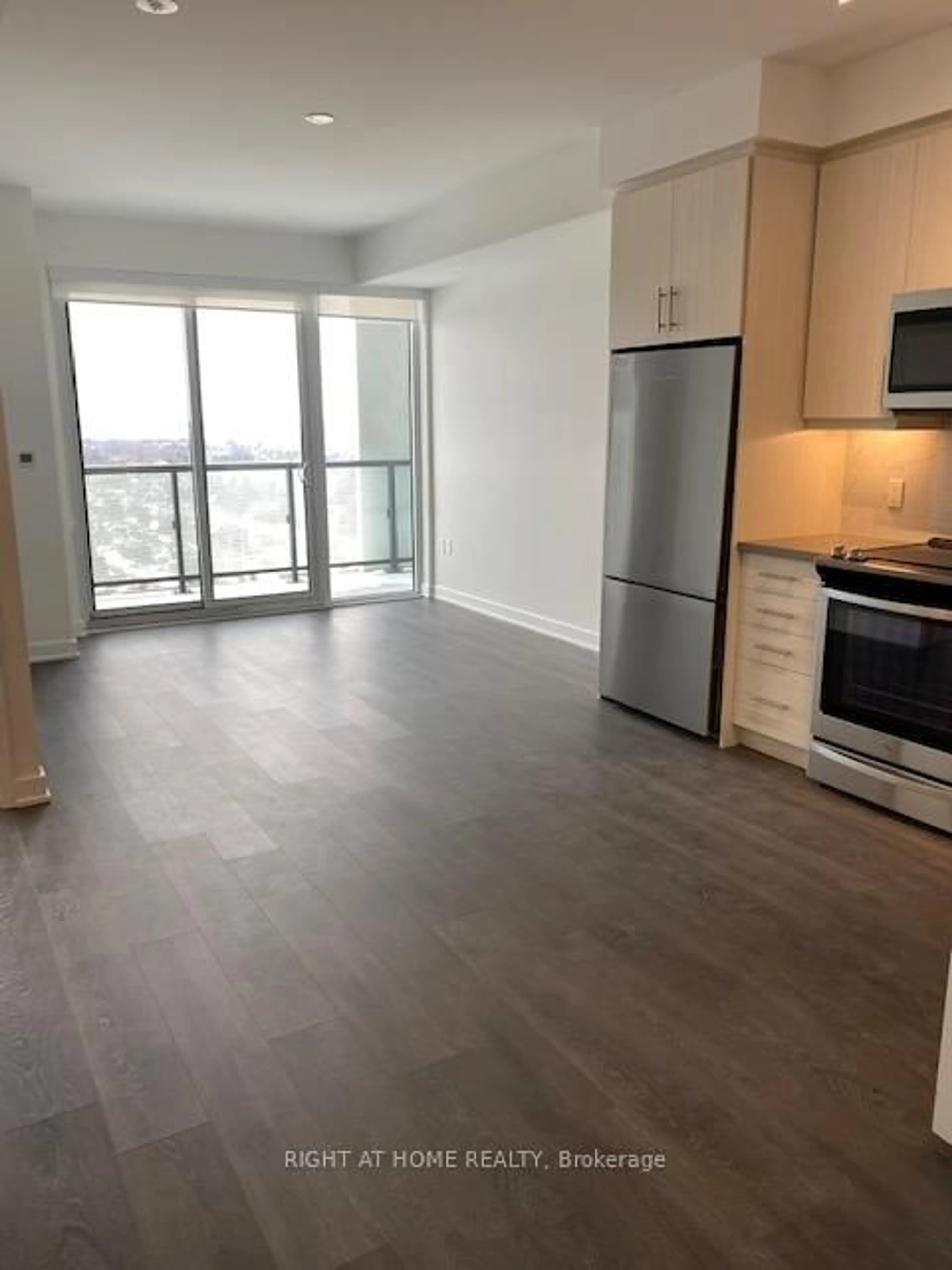 A pic of a room for 85 Oneida Cres #Lph01, Richmond Hill Ontario L4B 0A6