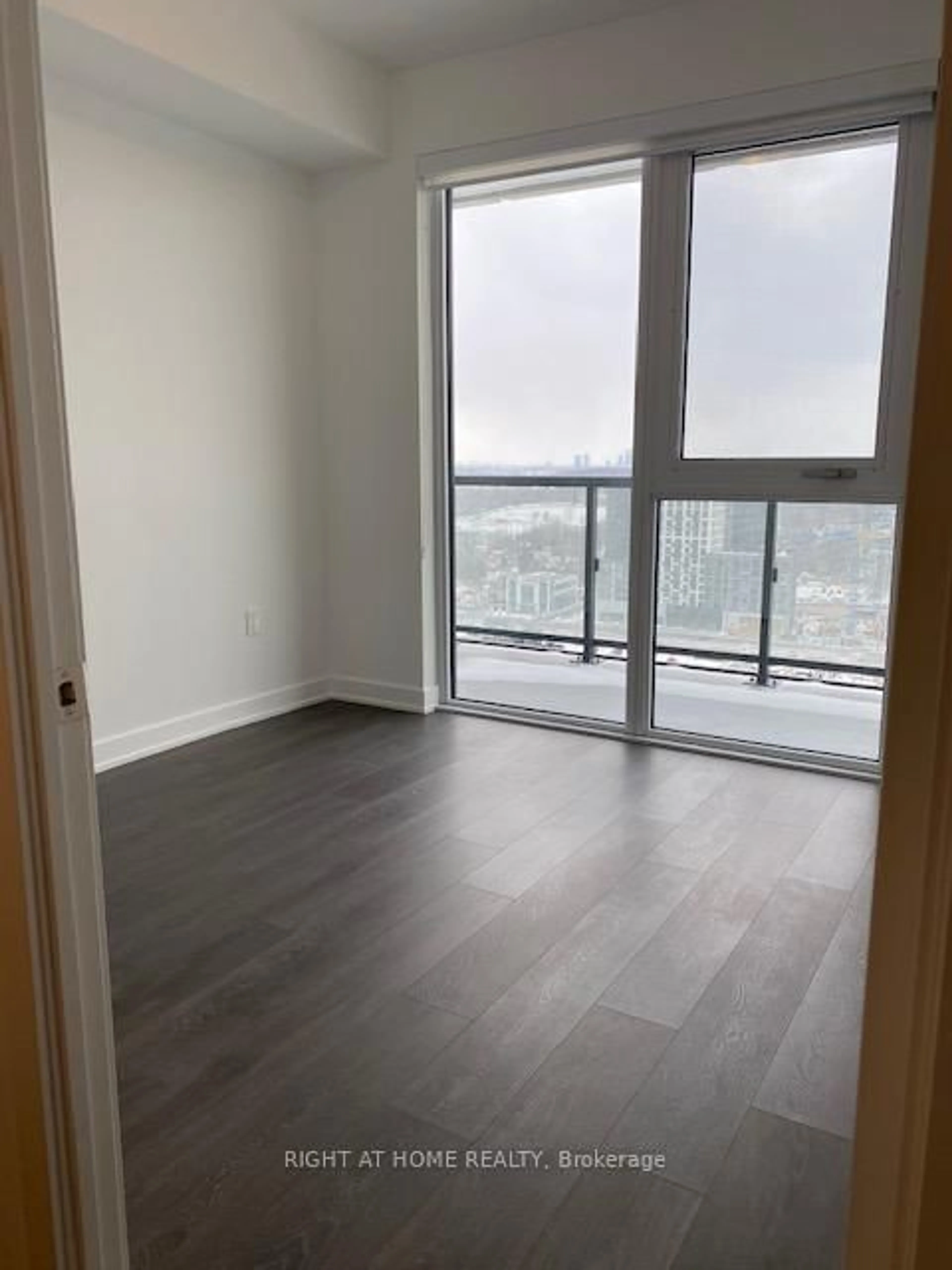 A pic of a room for 85 Oneida Cres #Lph01, Richmond Hill Ontario L4B 0A6