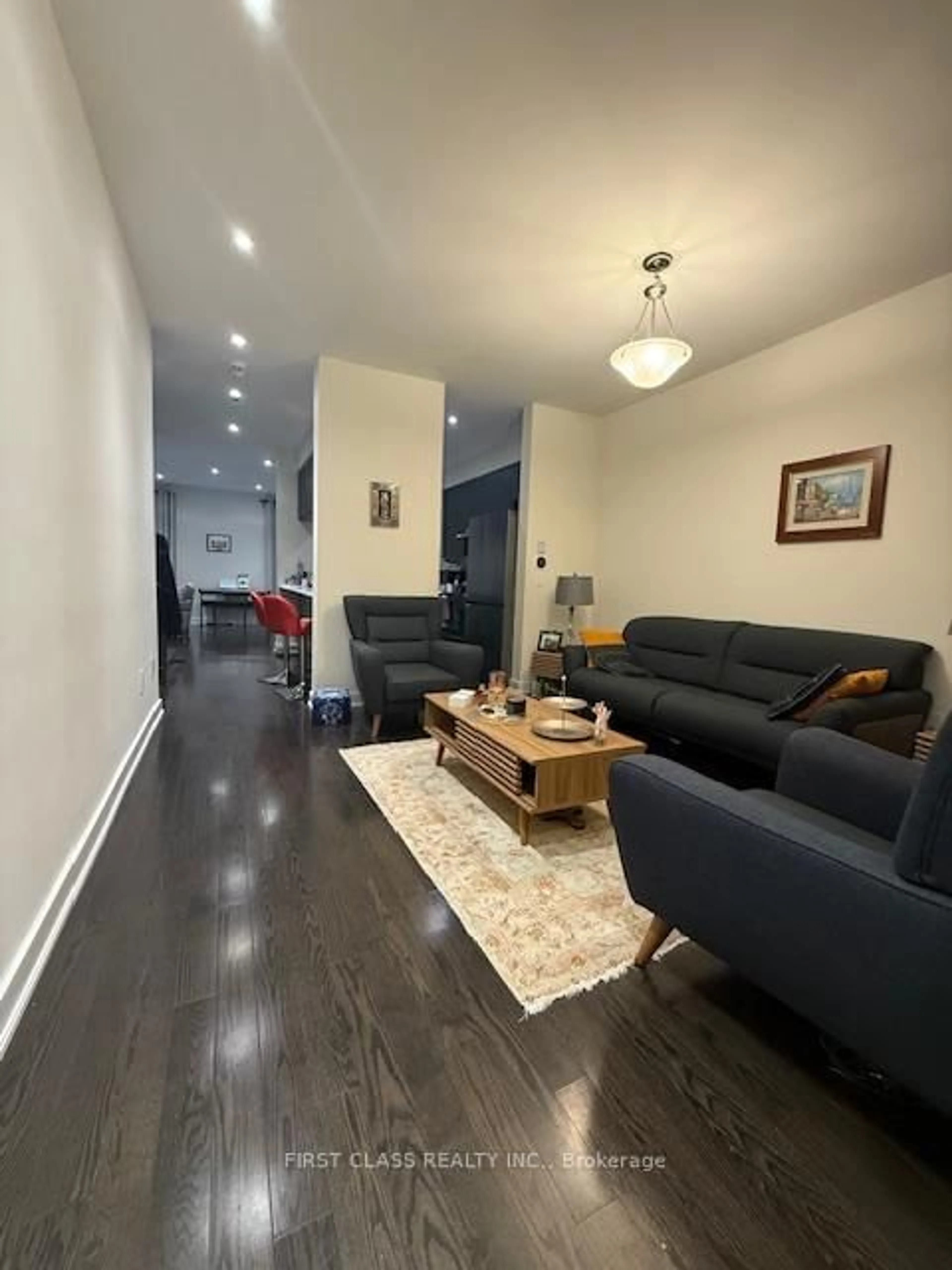 Living room with furniture, wood/laminate floor for 52 Helliwell Cres, Richmond Hill Ontario L4E 1C7