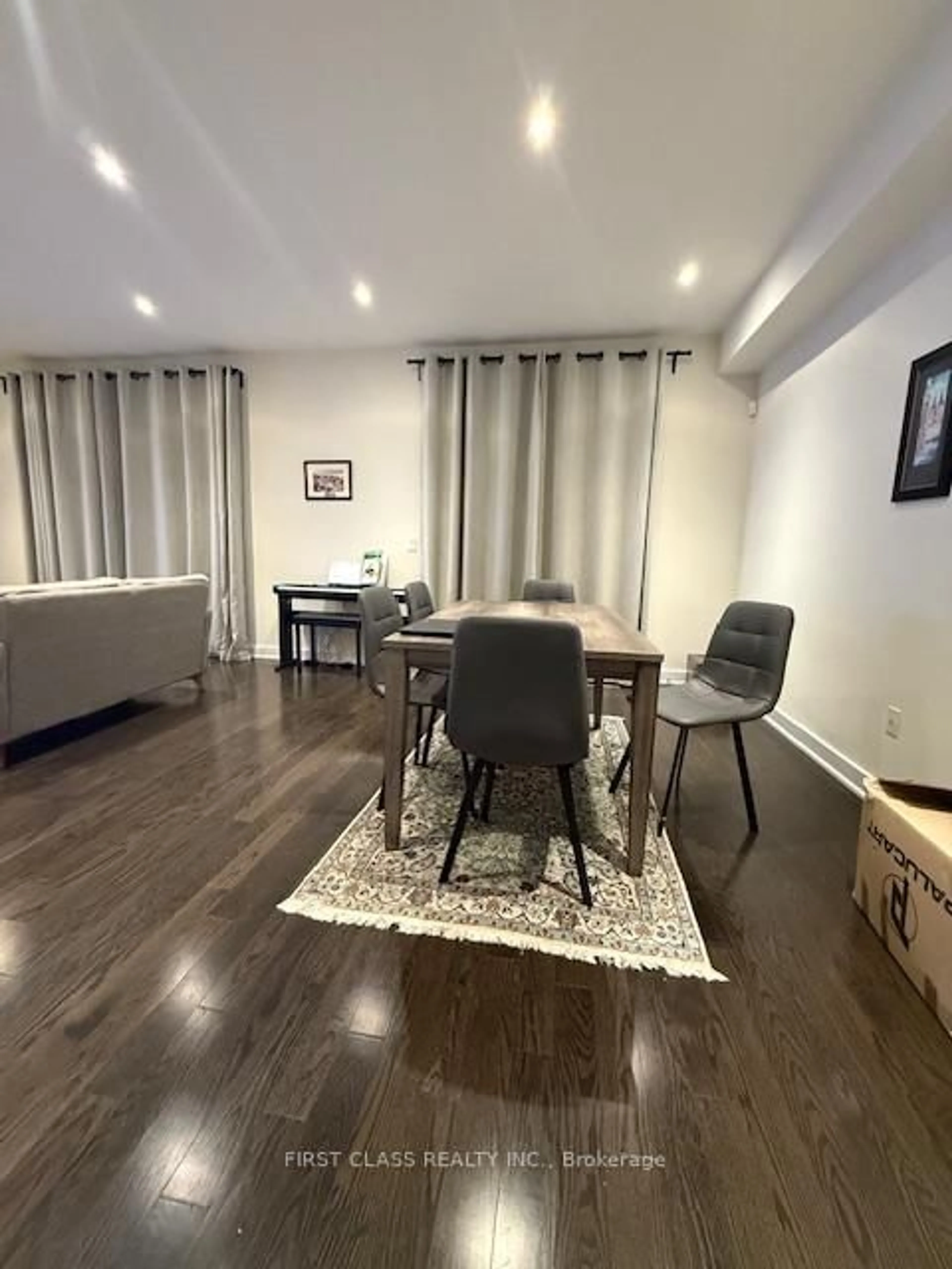 Unknown for 52 Helliwell Cres, Richmond Hill Ontario L4E 1C7