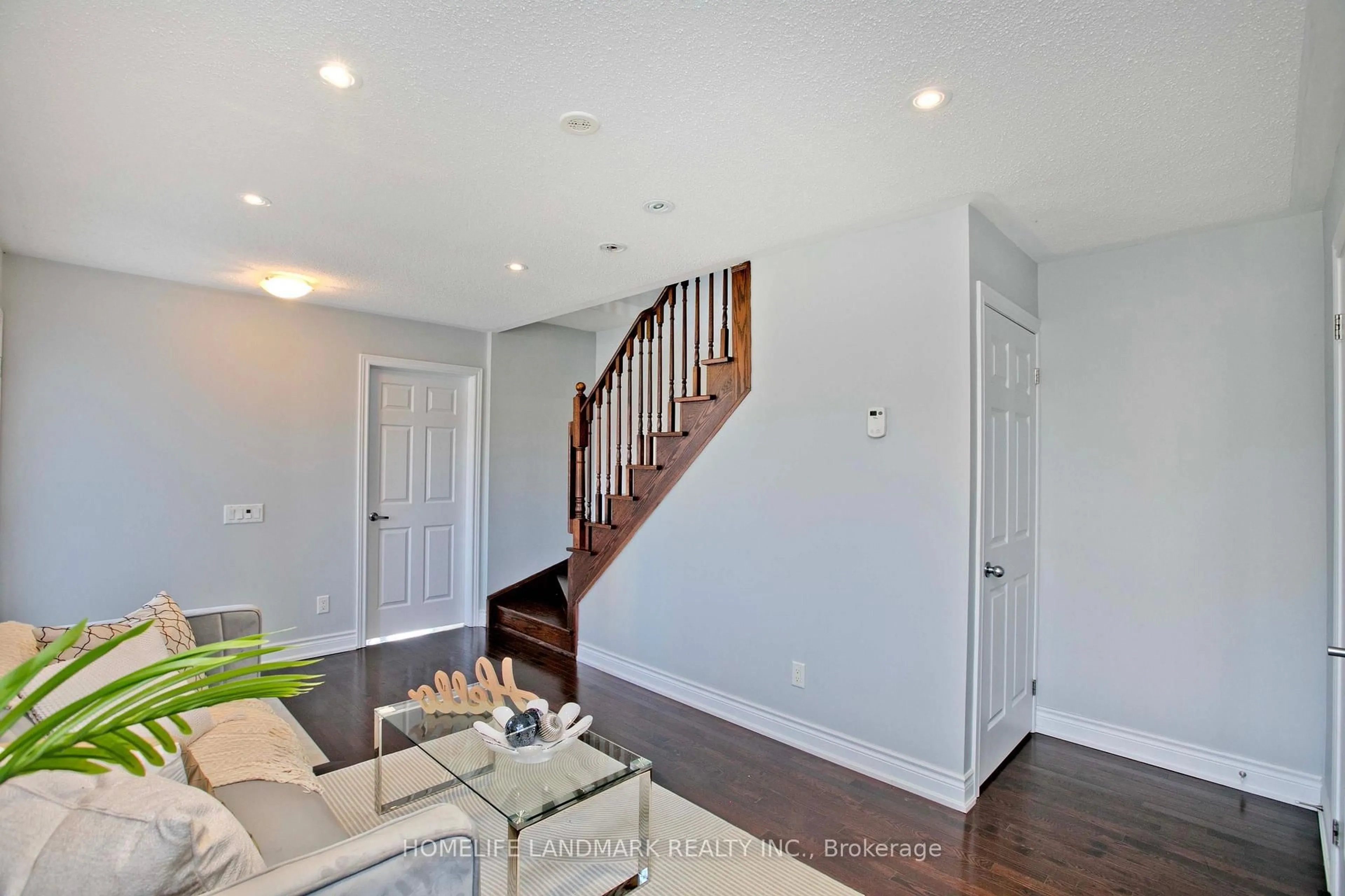 Indoor entryway for 2 Percy Reesor St, Markham Ontario L6C 0M7