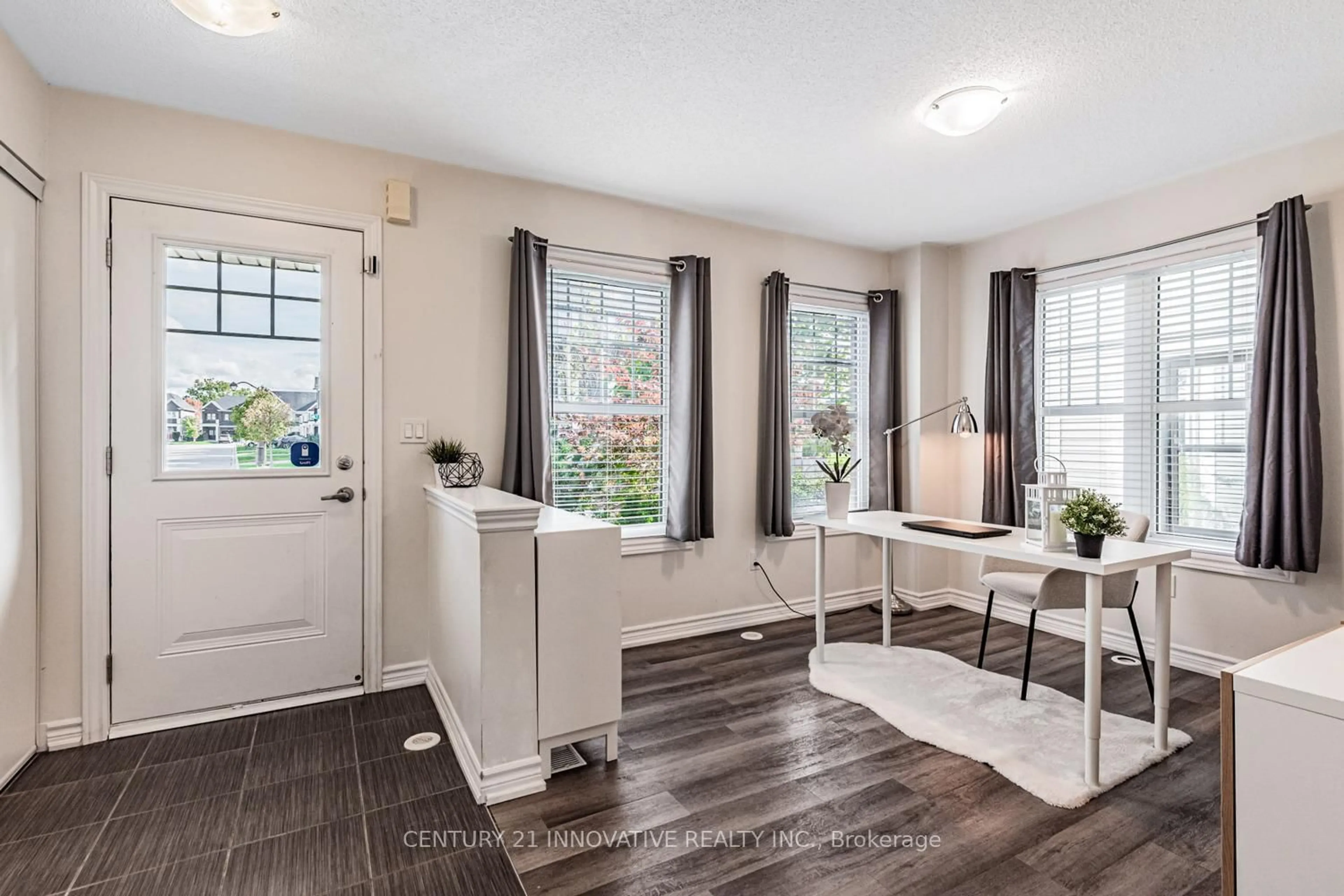 Indoor entryway for 95 Milt Storey Lane, Whitchurch-Stouffville Ontario L4A 1Y4