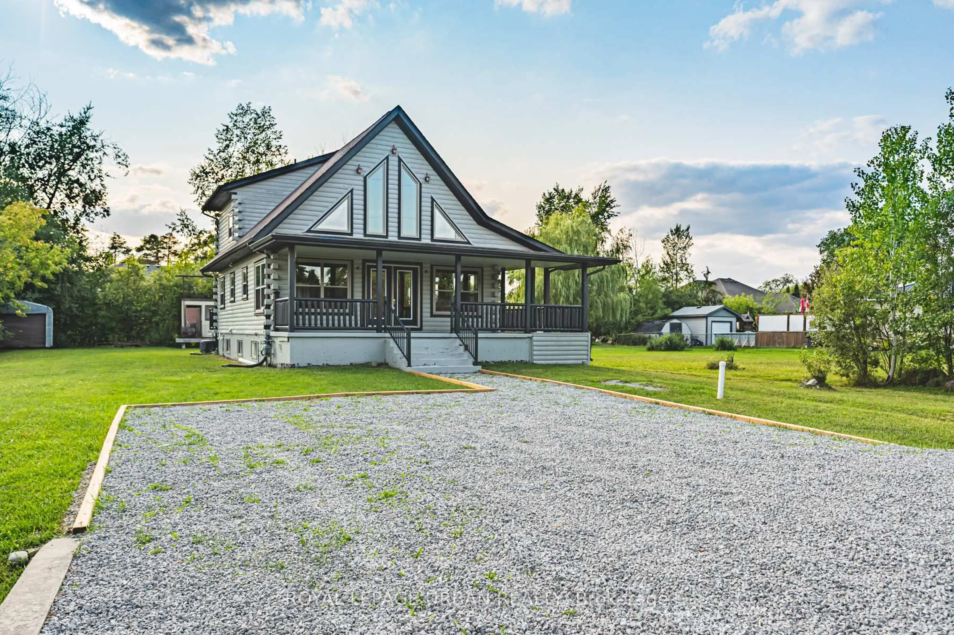 A pic from outside/outdoor area/front of a property/back of a property/a pic from drone, unknown for 756 Rockaway Rd, Georgina Ontario L0E 1S0