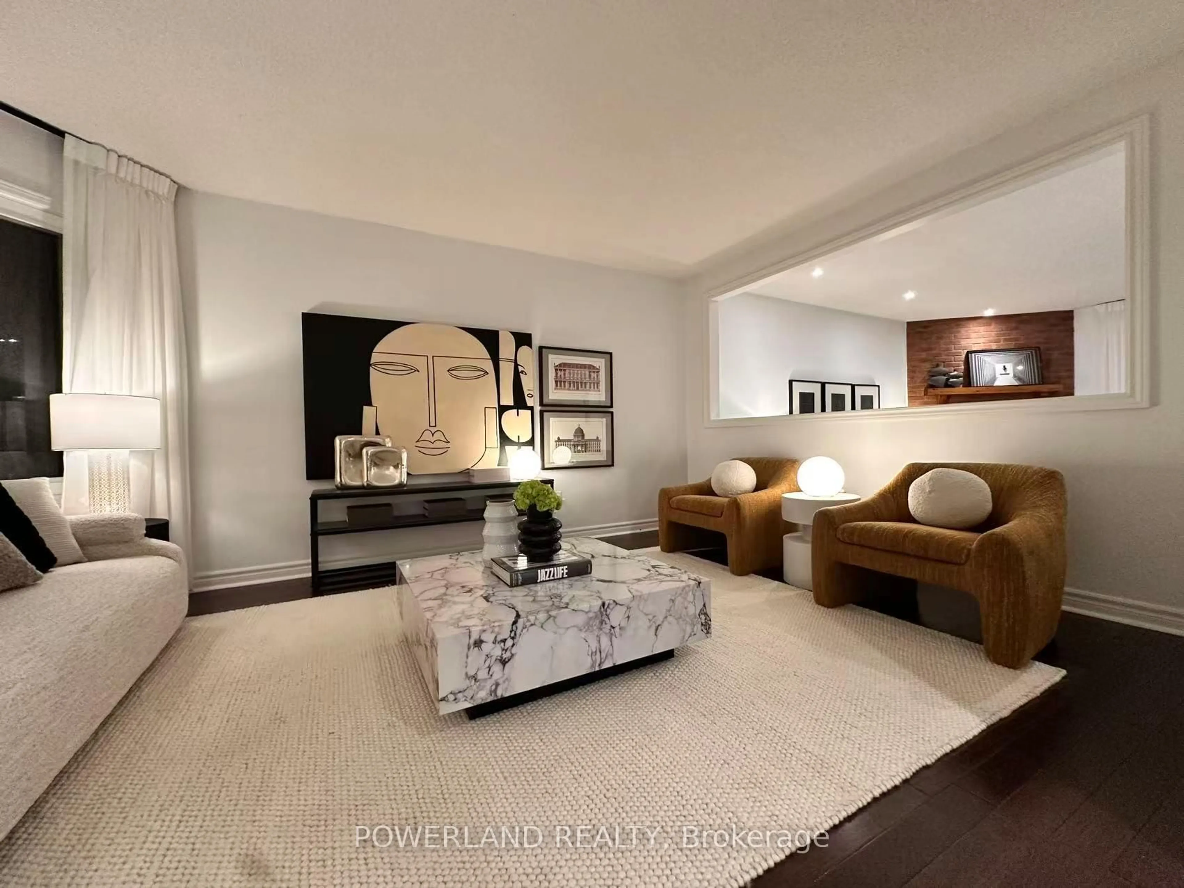 Living room with furniture, unknown for 270 Bernard Ave, Richmond Hill Ontario L4S 1E1